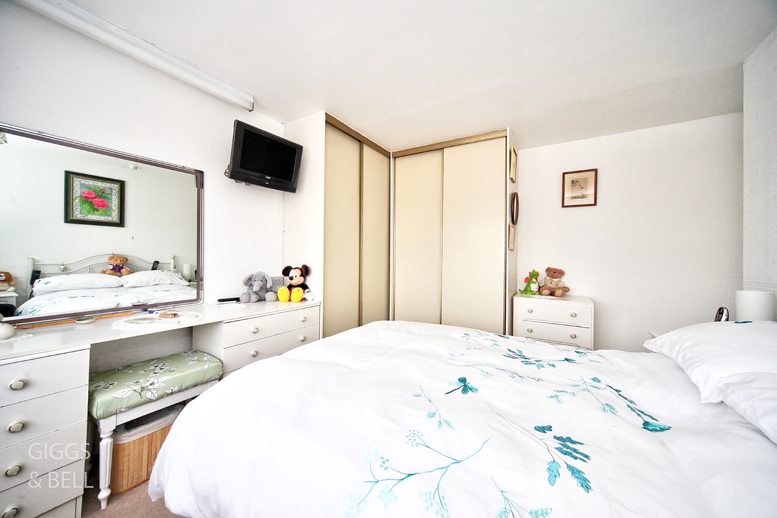 3 bed semi-detached house for sale in Pennine Avenue, Luton  - Property Image 10