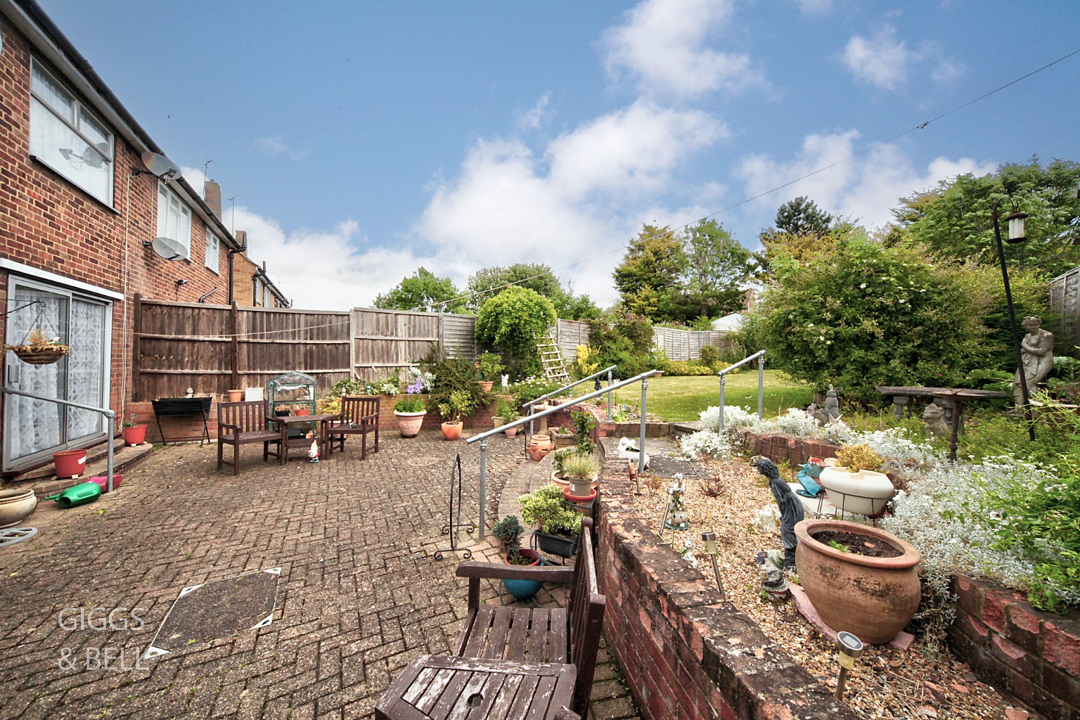 3 bed semi-detached house for sale in Pennine Avenue, Luton 11