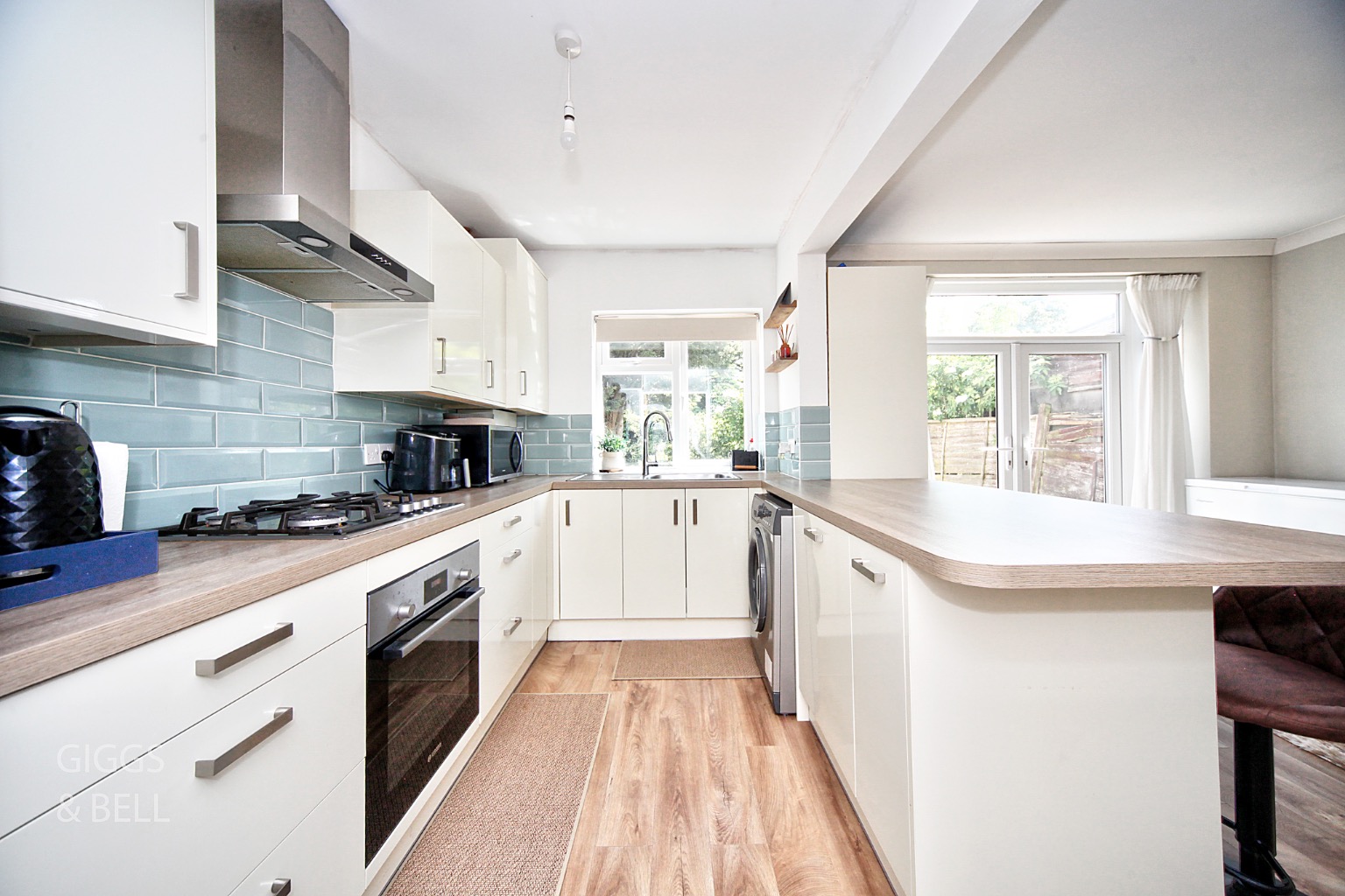 3 bed semi-detached house for sale in Filmer Road, Luton  - Property Image 3