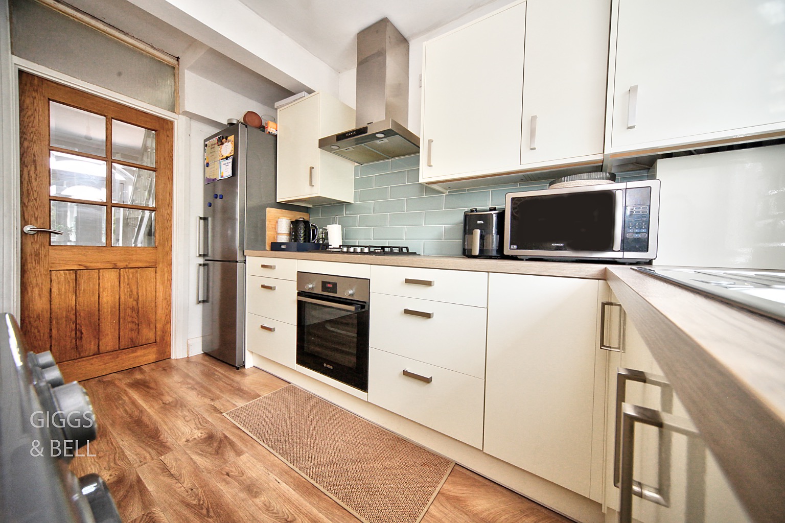 3 bed semi-detached house for sale in Filmer Road, Luton  - Property Image 5