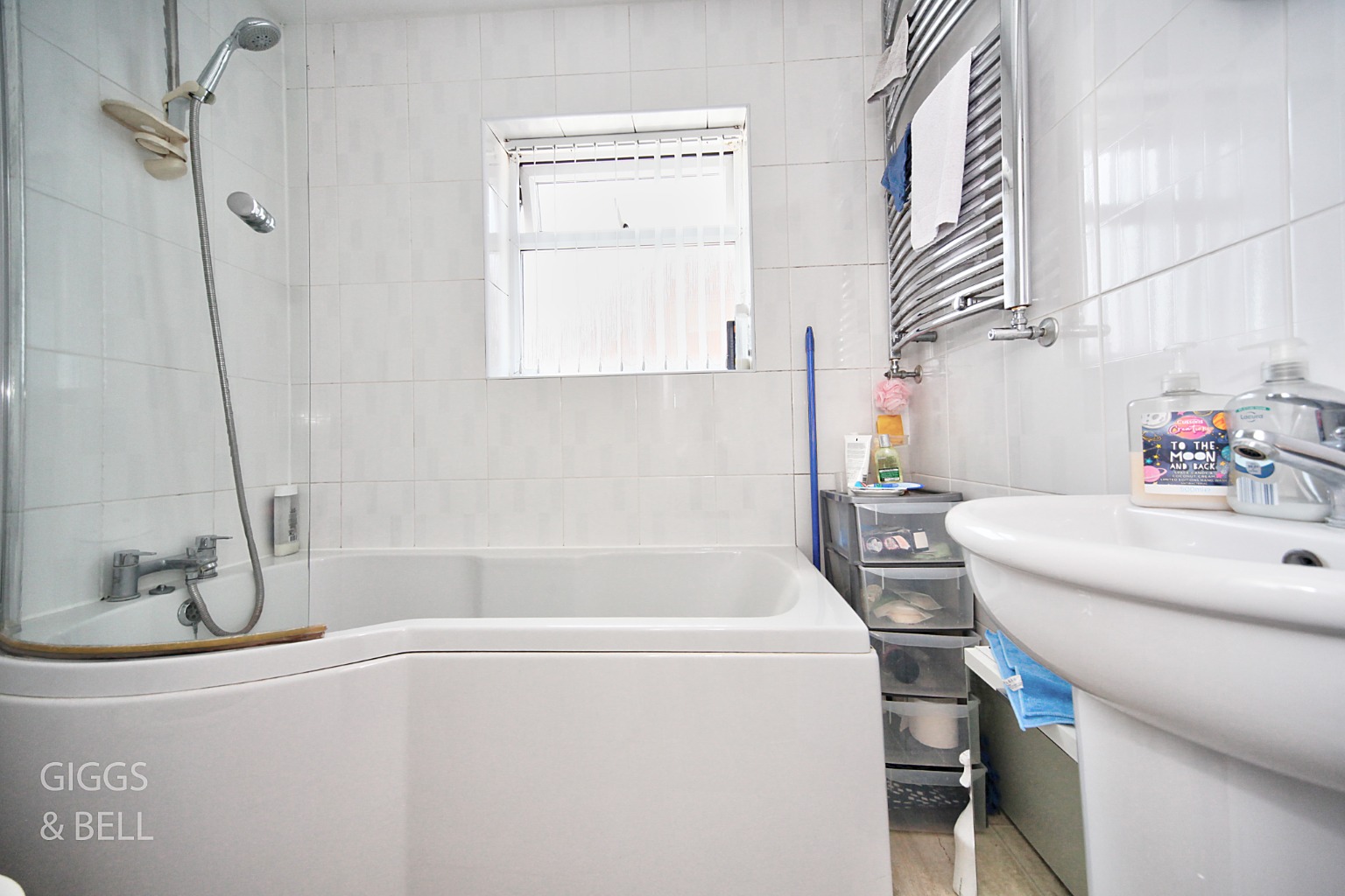 4 bed semi-detached house for sale in Kinross Crescent, Luton  - Property Image 20