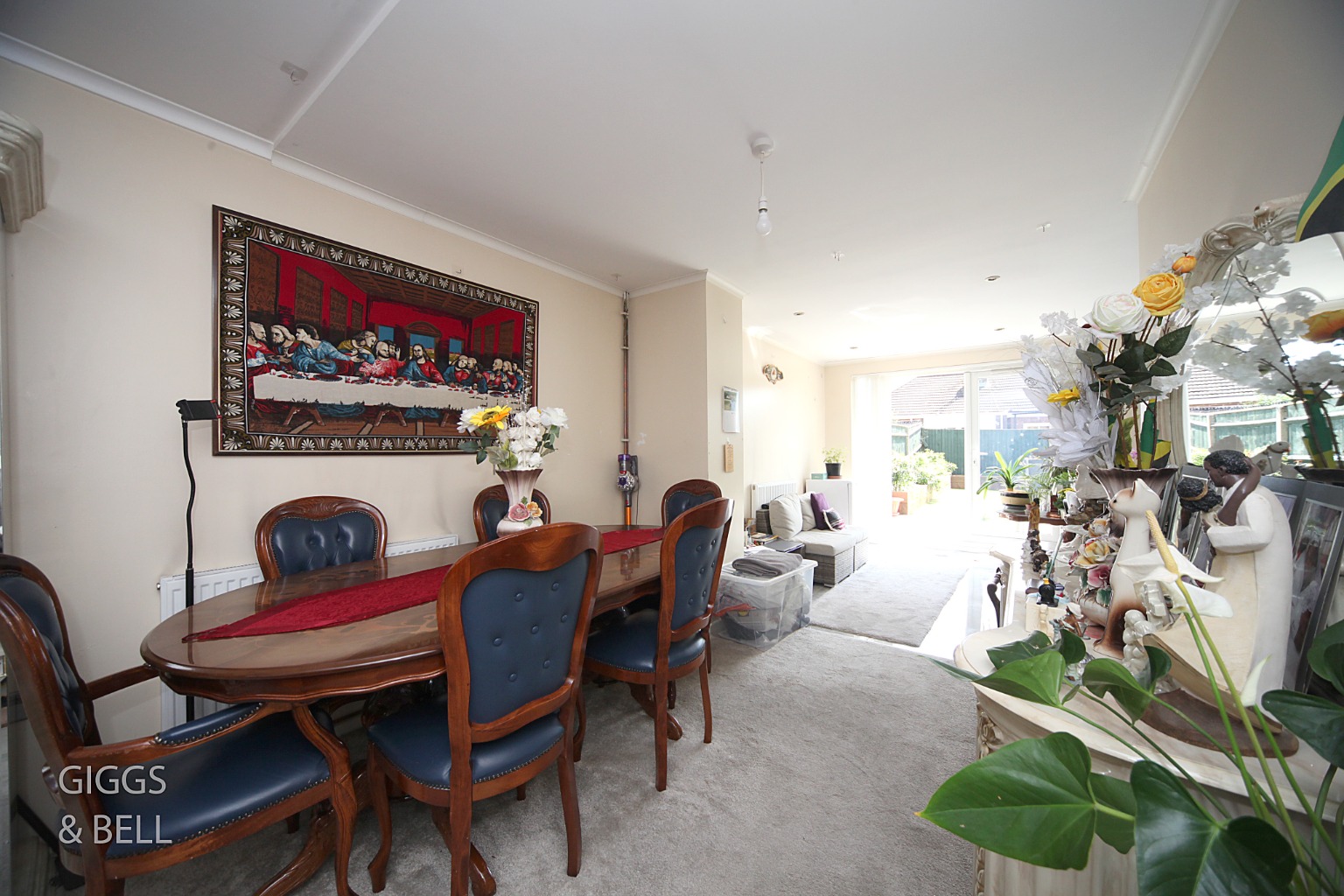 4 bed semi-detached house for sale in Kinross Crescent, Luton  - Property Image 7