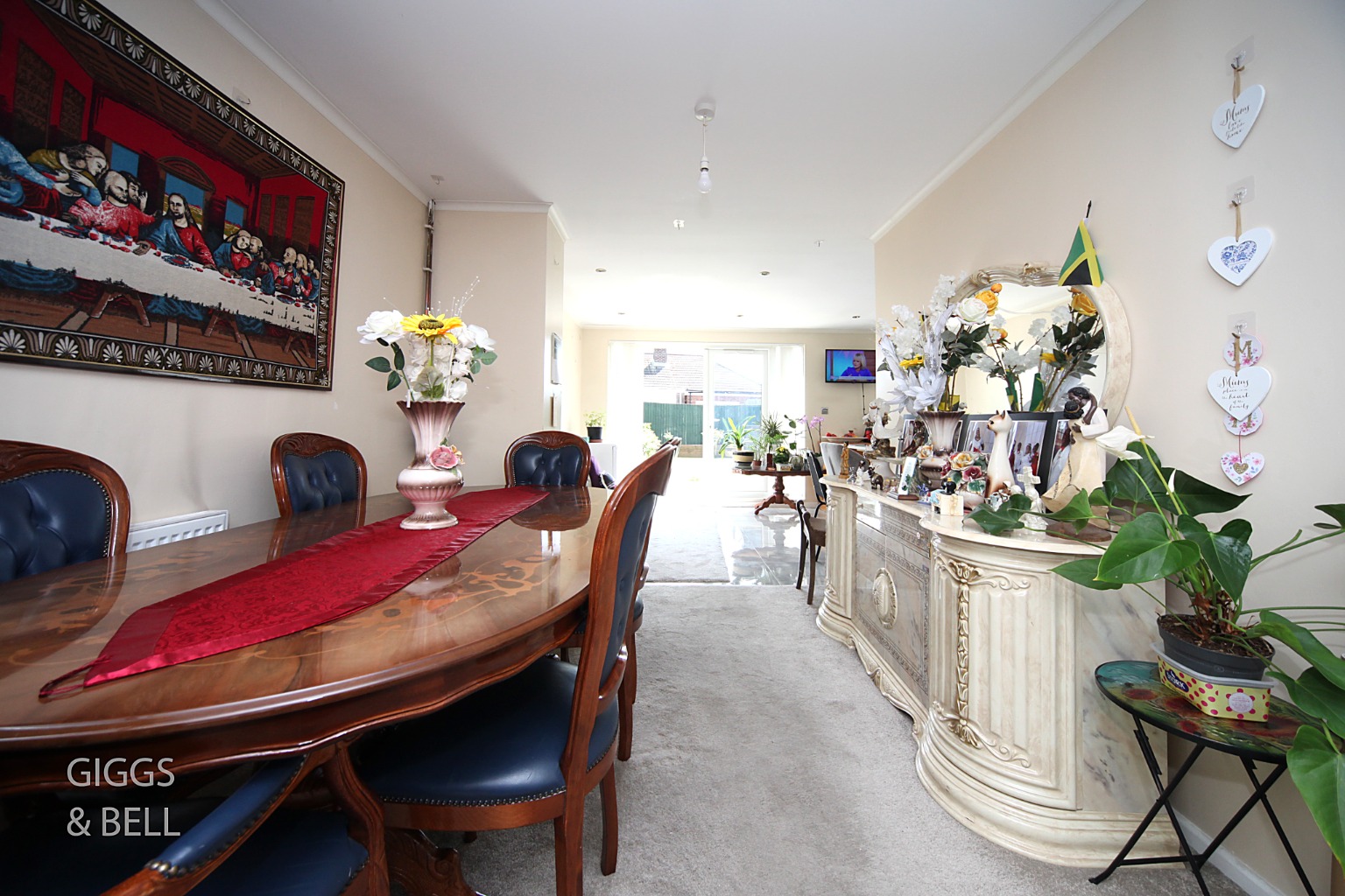 4 bed semi-detached house for sale in Kinross Crescent, Luton  - Property Image 6