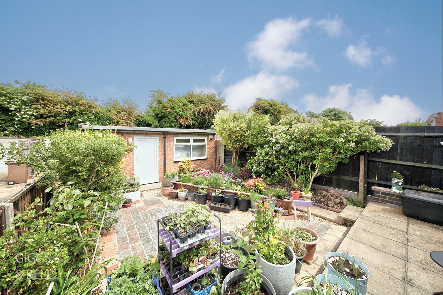 3 bed terraced house for sale in Wilsden Avenue, Luton 25