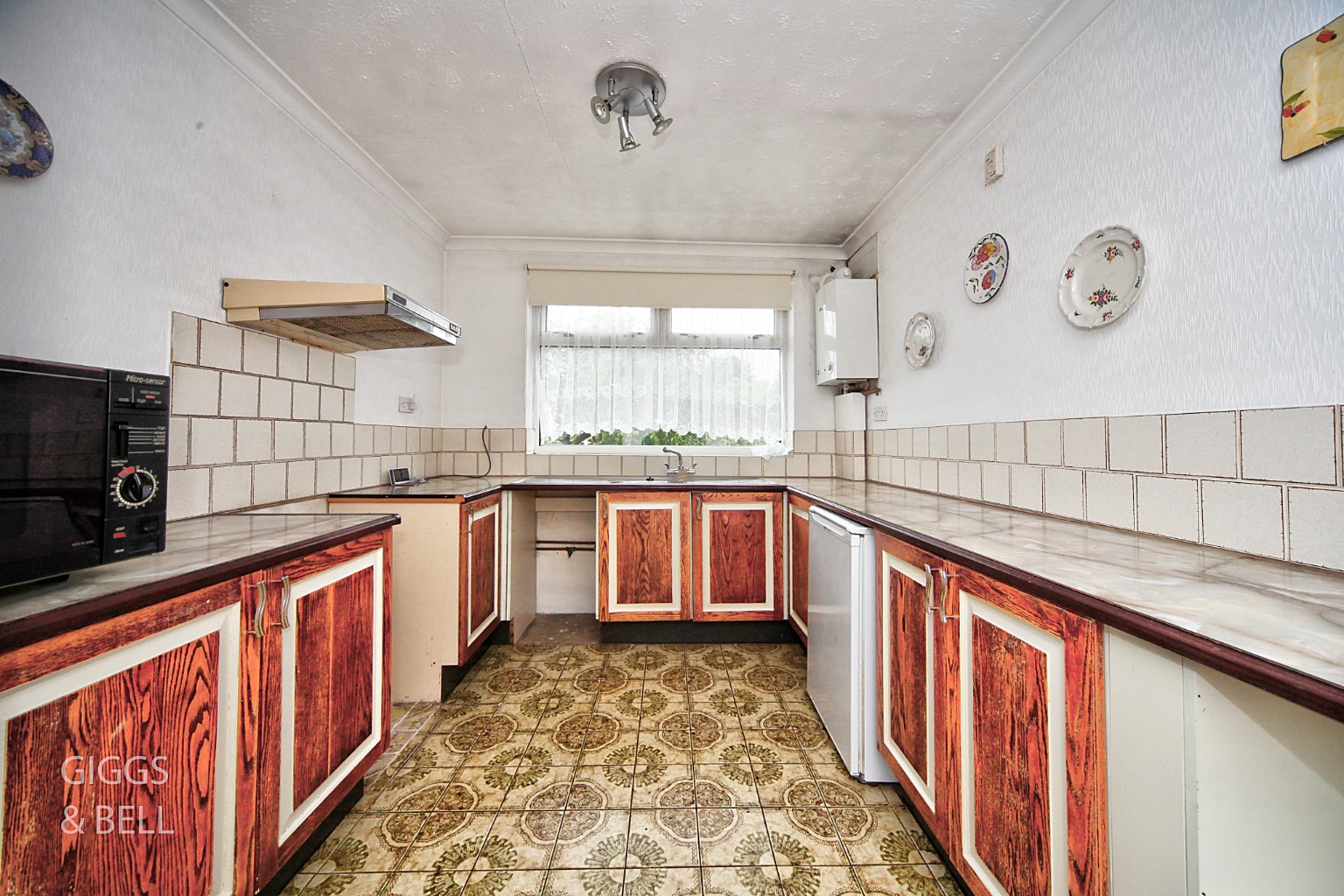 3 bed semi-detached house for sale in St Margarets Avenue, Luton 3