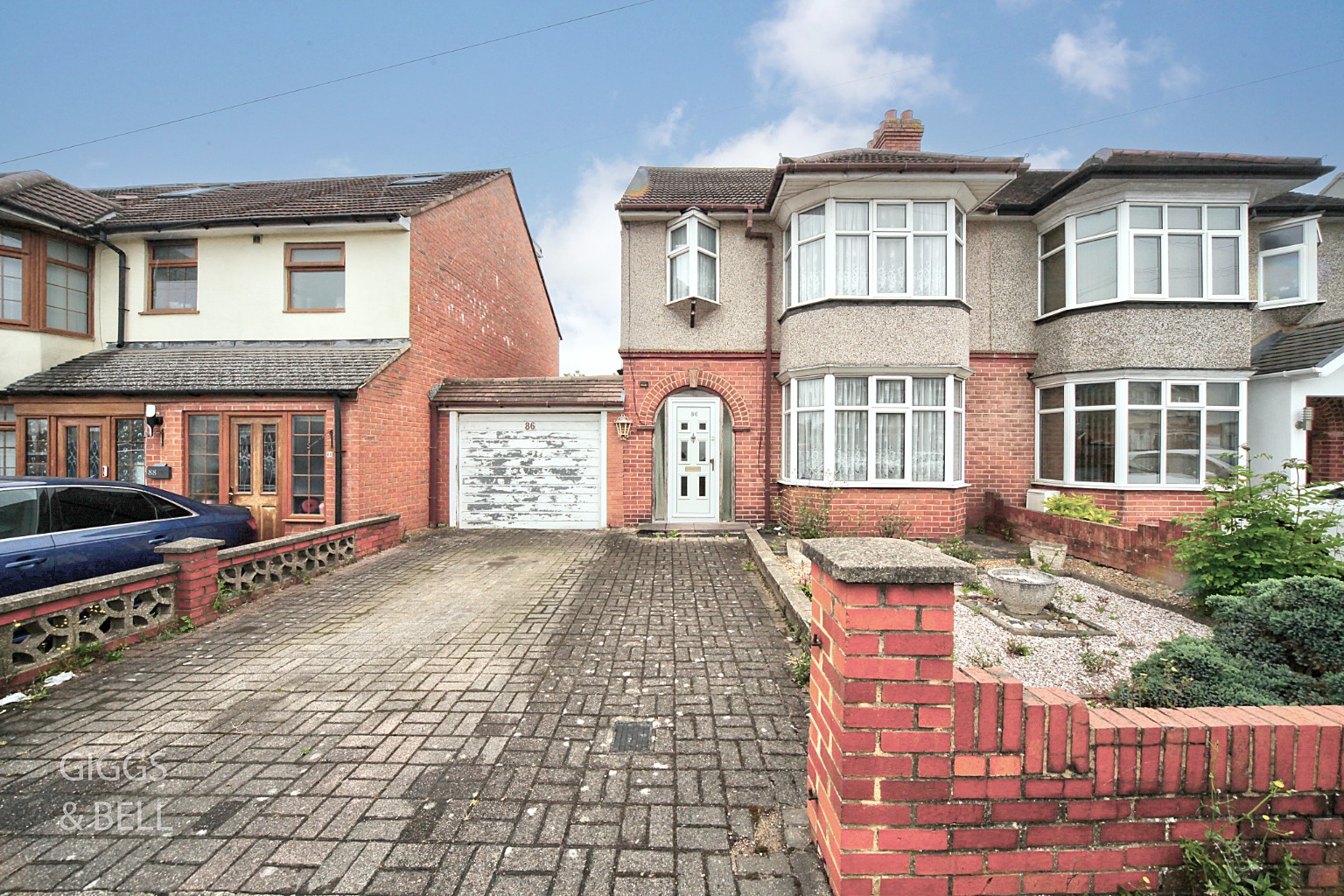 3 bed semi-detached house for sale in St Margarets Avenue, Luton - Property Image 1