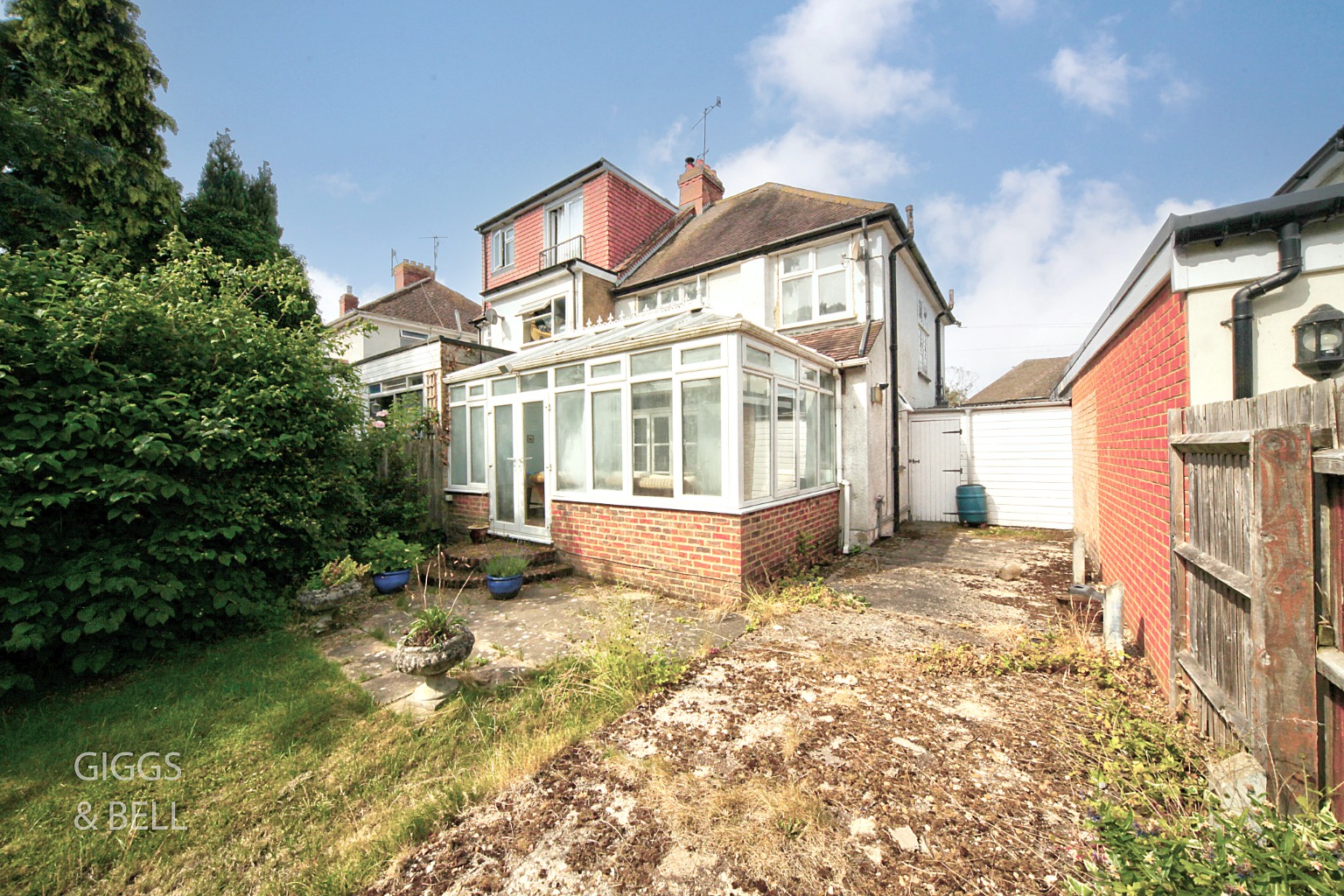 3 bed semi-detached house for sale in Marston Gardens, Luton 15