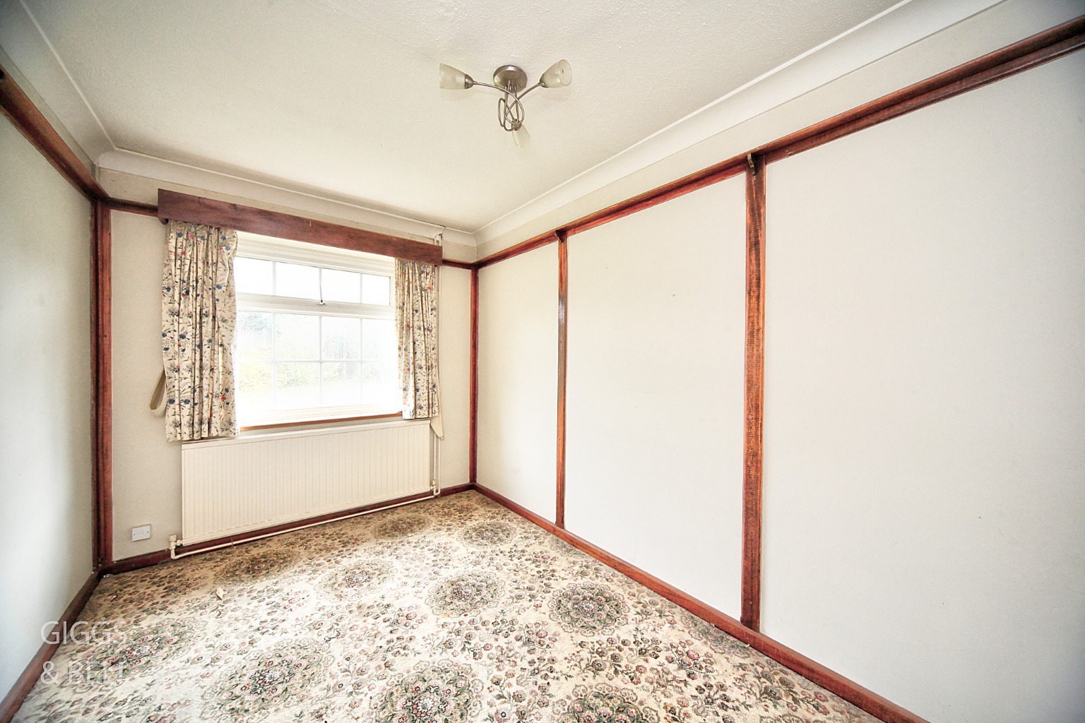 2 bed detached bungalow for sale in Sedbury Close, Luton 8