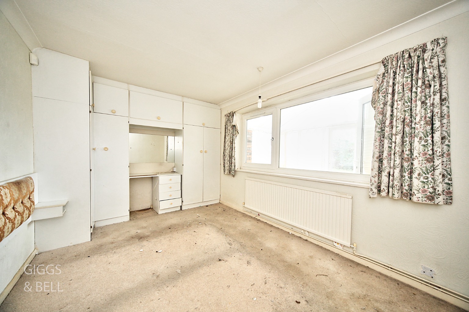 2 bed detached bungalow for sale in Sedbury Close, Luton 14