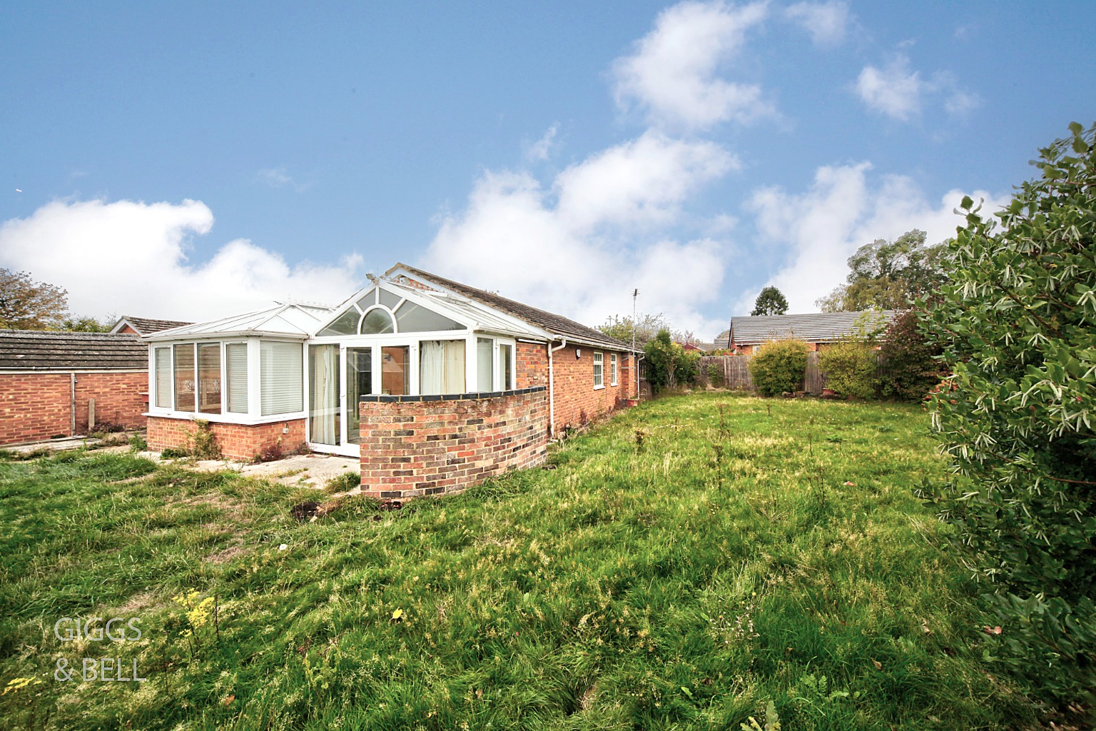 2 bed detached bungalow for sale in Sedbury Close, Luton  - Property Image 26