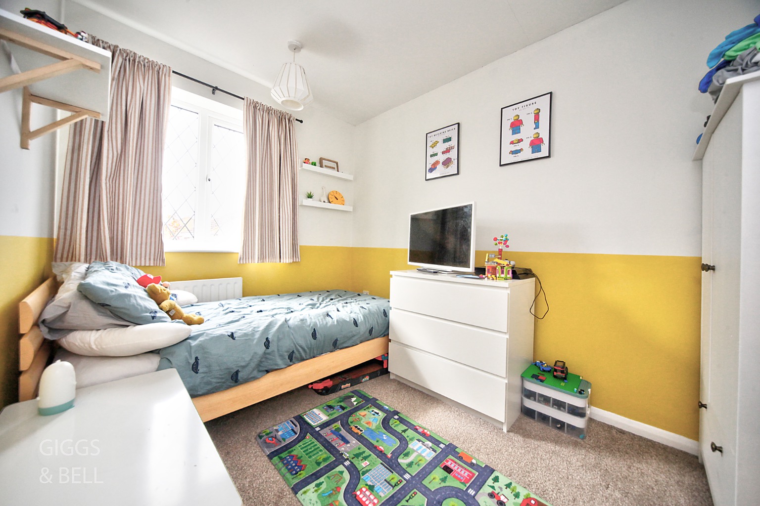 3 bed semi-detached house for sale in Troon Gardens, Luton  - Property Image 12