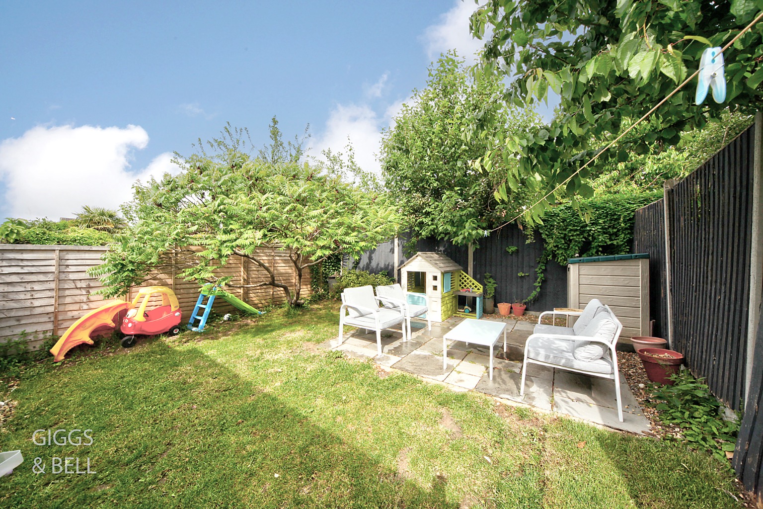 3 bed semi-detached house for sale in Troon Gardens, Luton 15