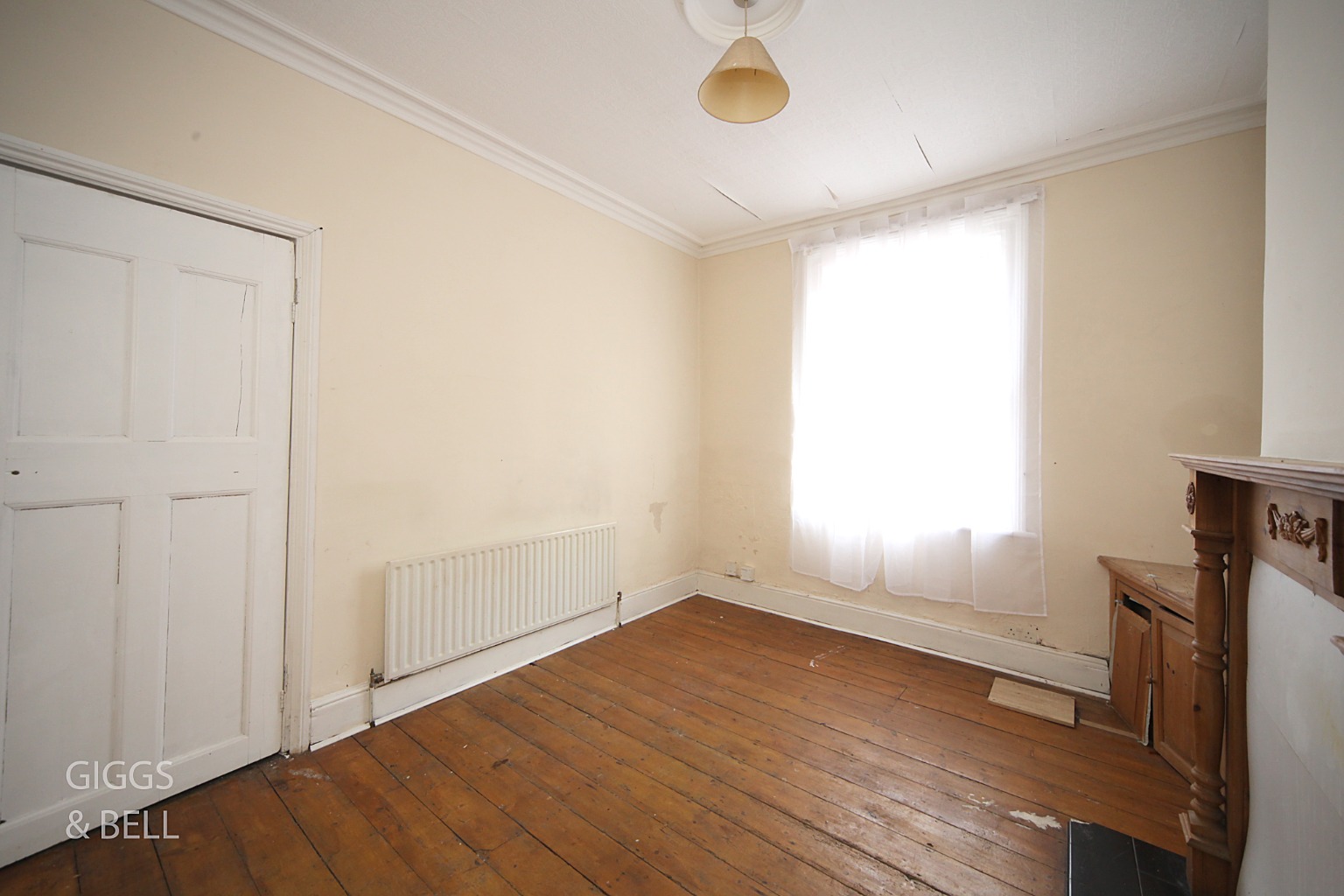 4 bed terraced house for sale in Cowper Street, Luton 2
