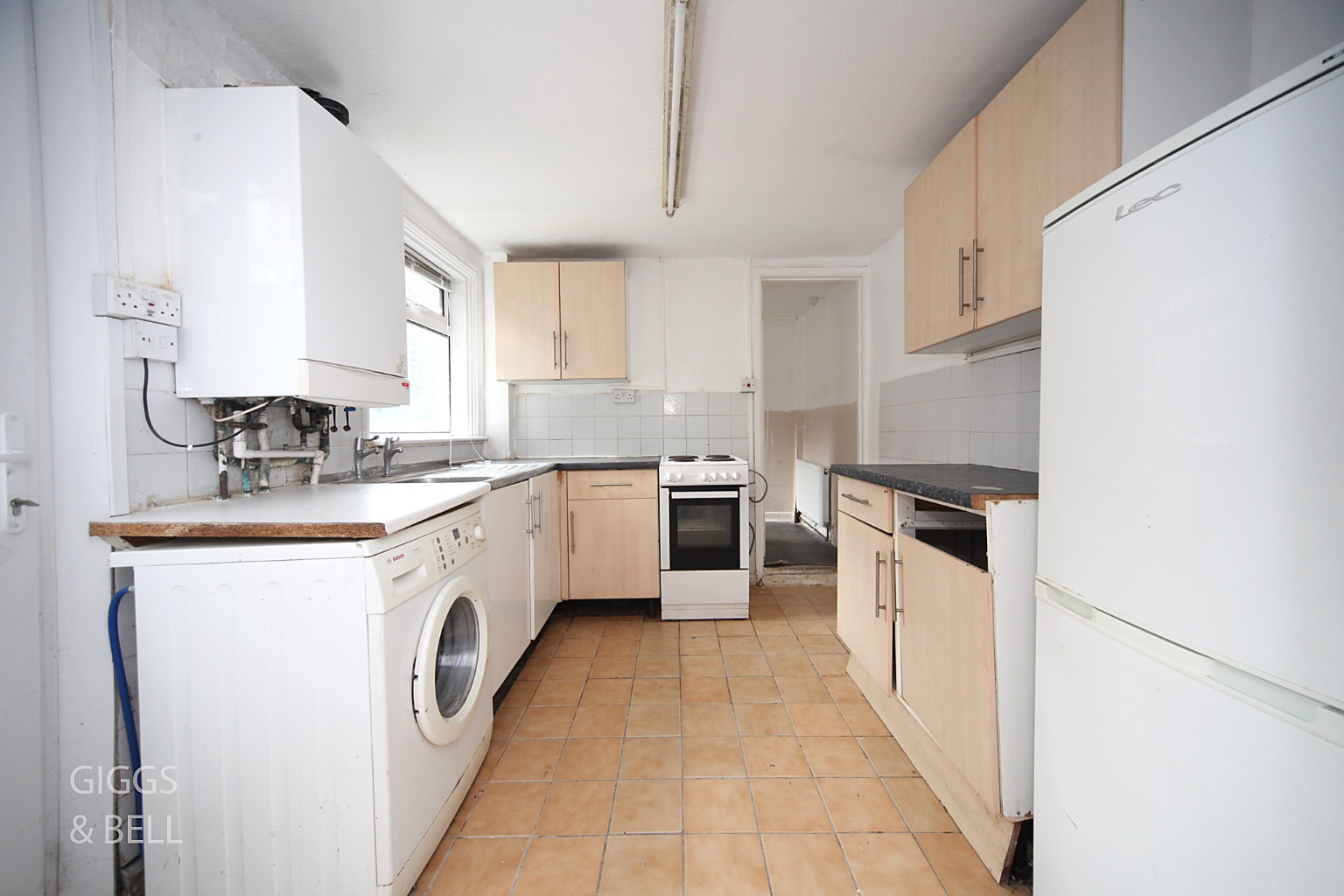 4 bed terraced house for sale in Cowper Street, Luton  - Property Image 6
