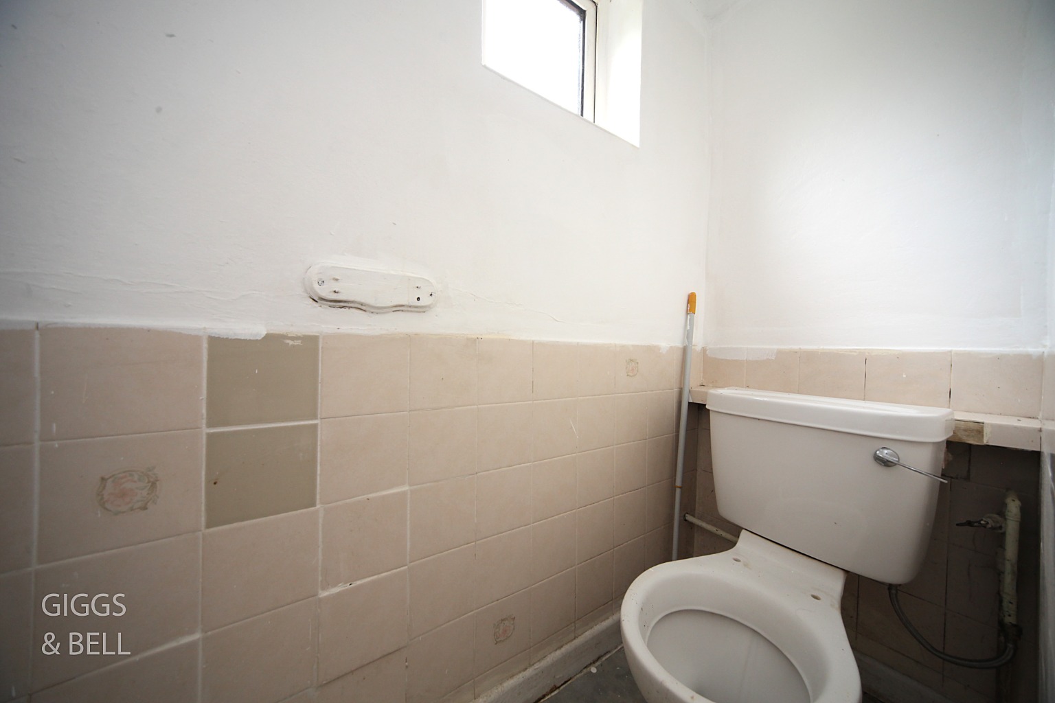 4 bed terraced house for sale in Cowper Street, Luton 8