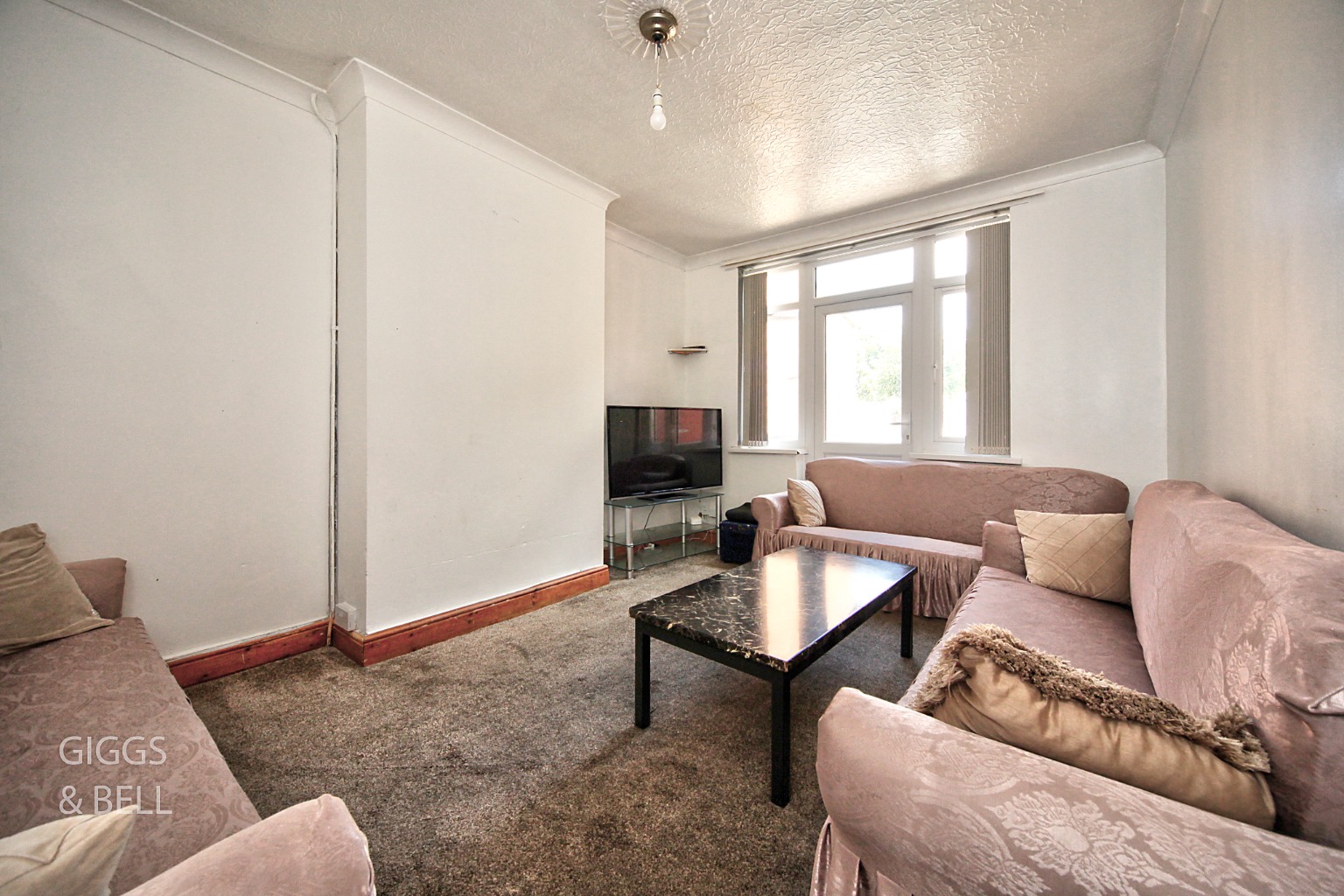 3 bed semi-detached house for sale in Leagrave Road, Luton 2