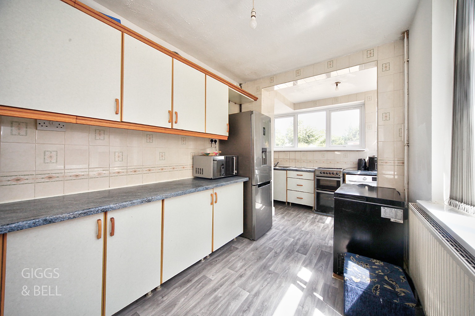 3 bed semi-detached house for sale in Leagrave Road, Luton 3