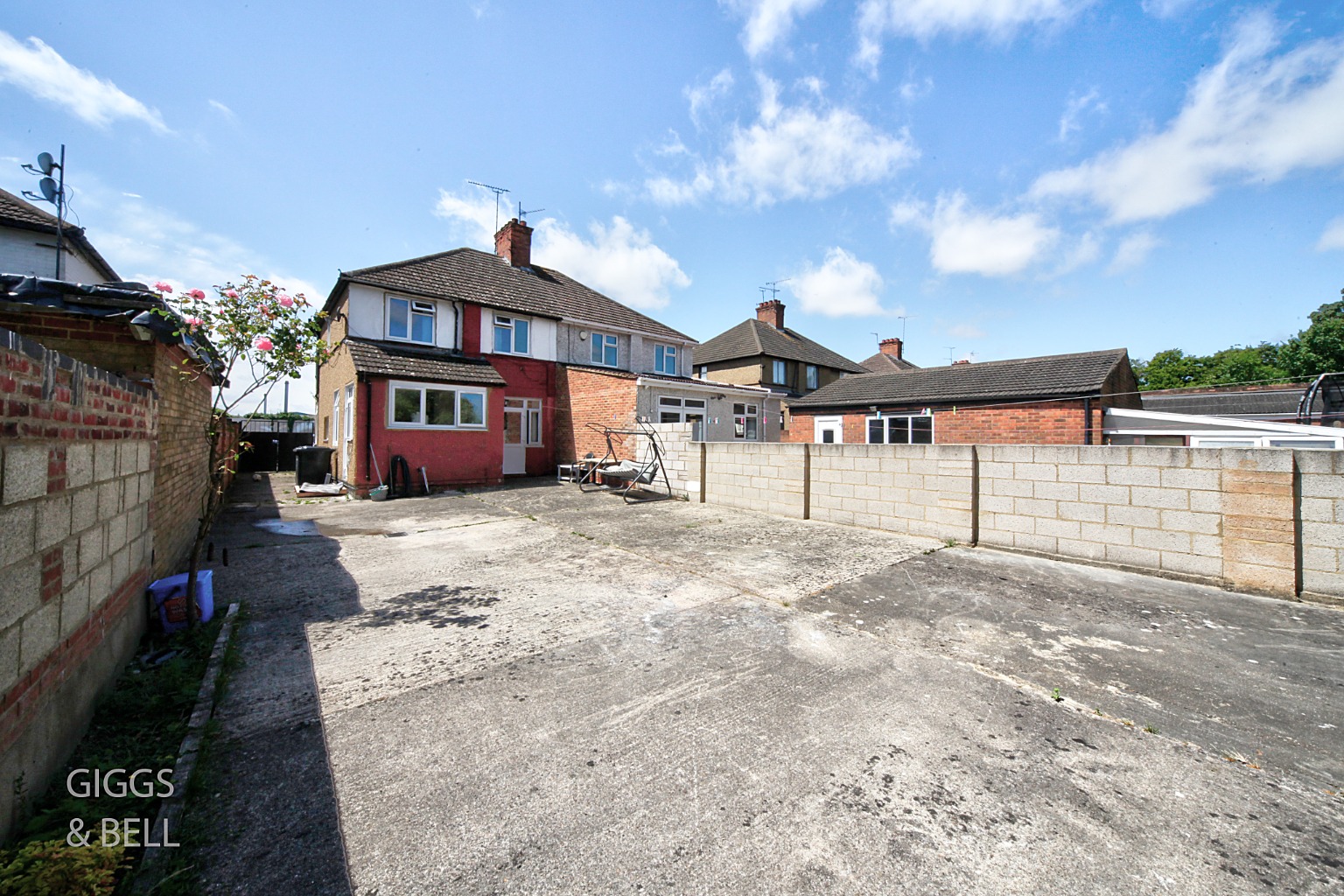3 bed semi-detached house for sale in Leagrave Road, Luton  - Property Image 10