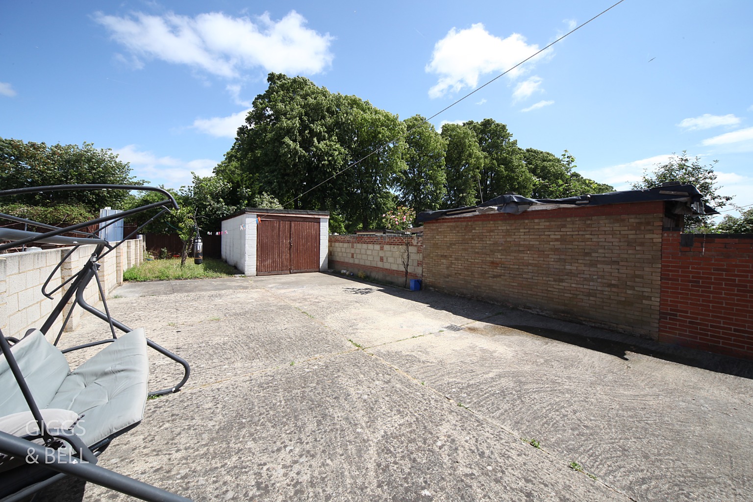 3 bed semi-detached house for sale in Leagrave Road, Luton 11