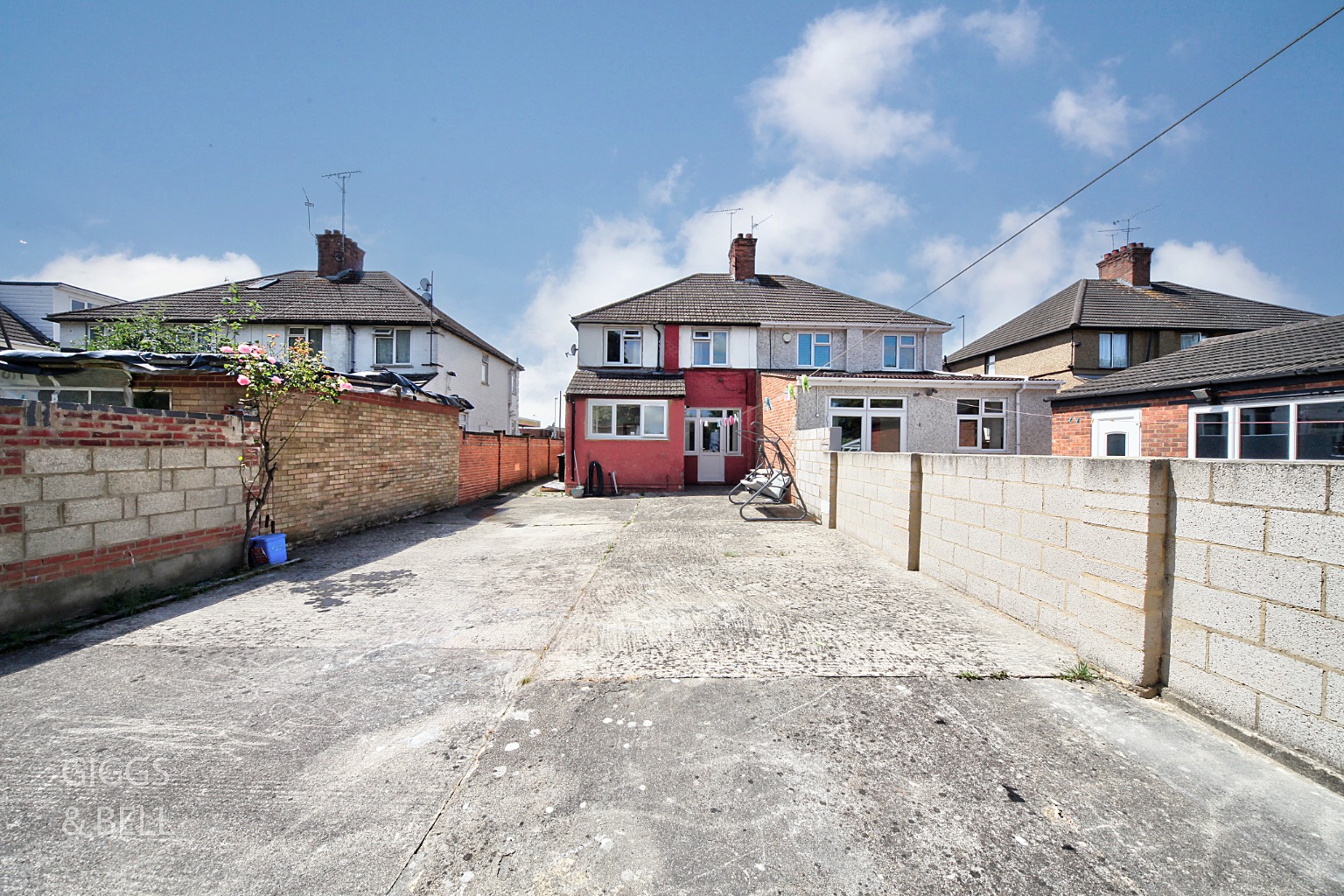 3 bed semi-detached house for sale in Leagrave Road, Luton  - Property Image 11