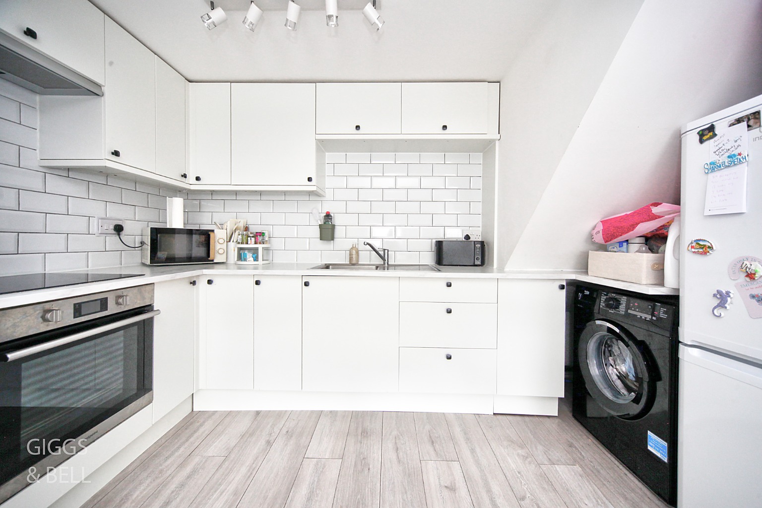 2 bed flat for sale in Salisbury Road, Luton 6