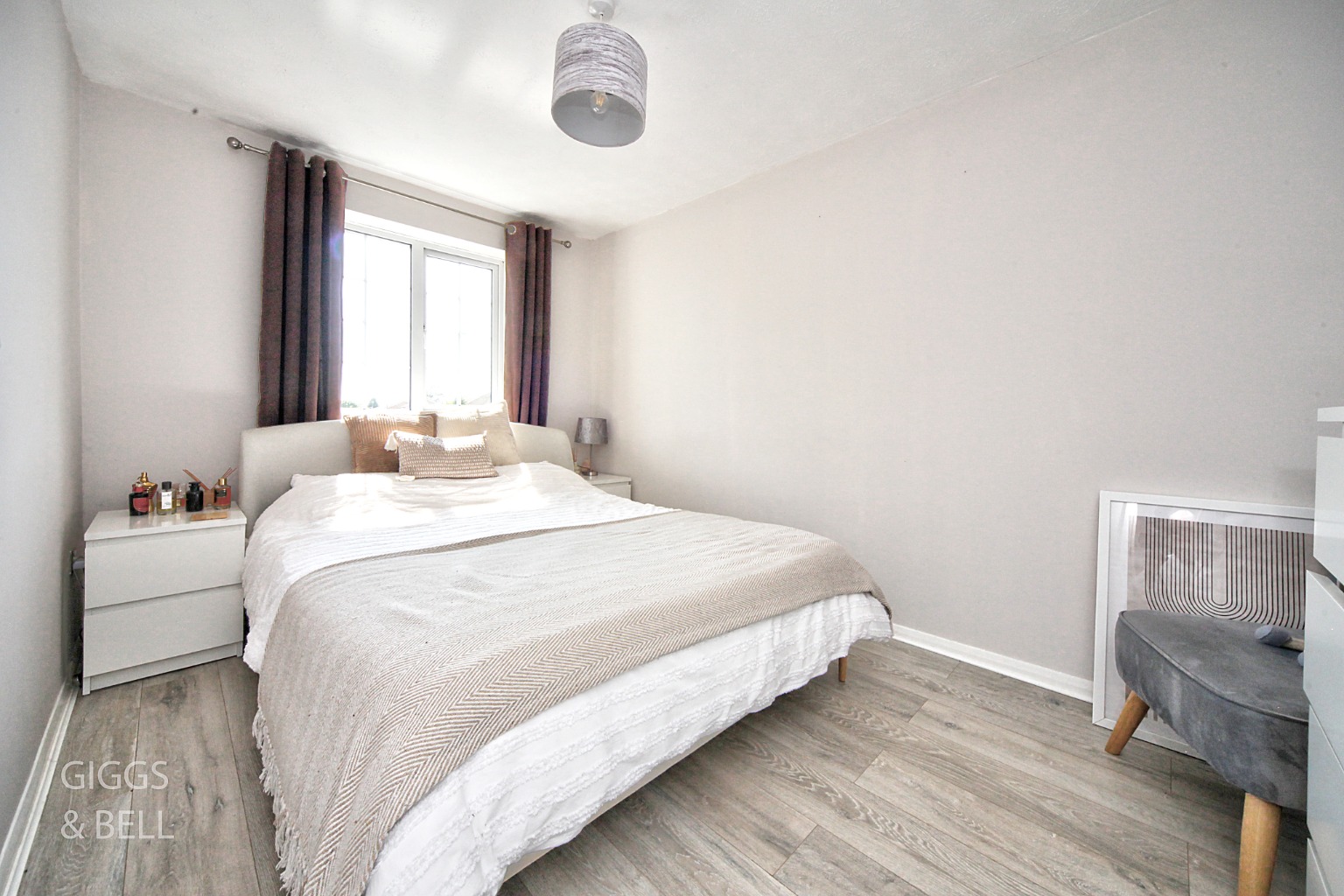 3 bed end of terrace house for sale in Claverley Green, Luton 8