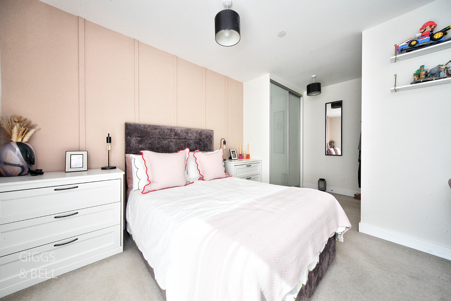 1 bed flat for sale in Stirling Drive, Luton 5