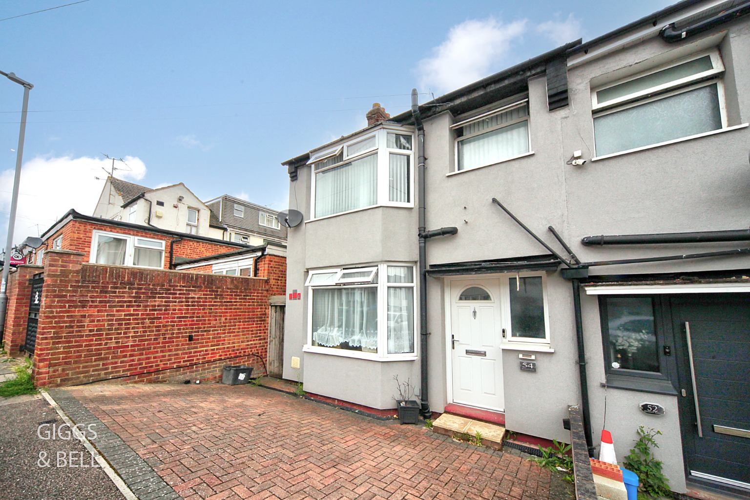 3 bed end of terrace house for sale in Bradley Road, Luton 15