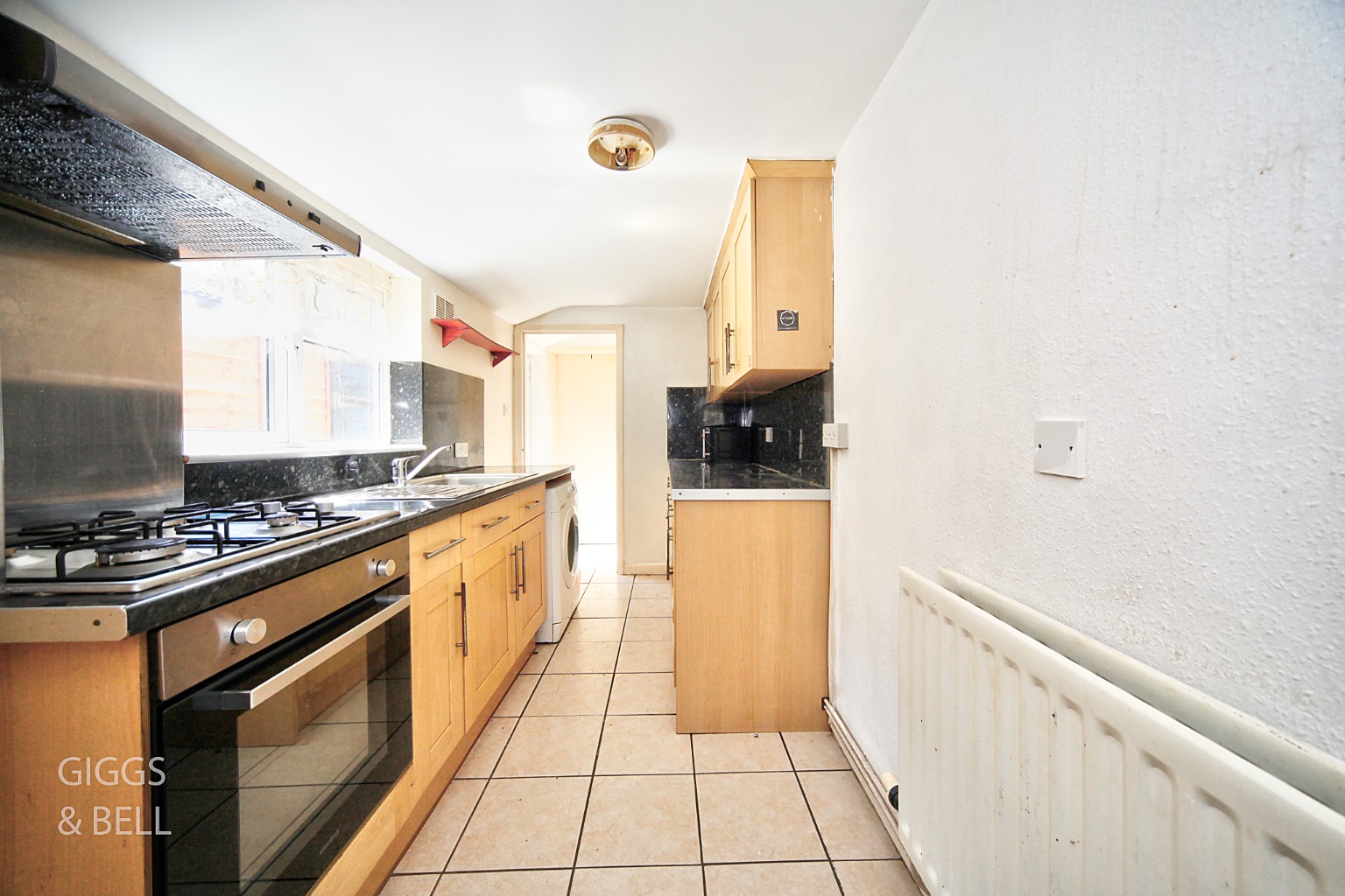 2 bed terraced house for sale in Ashton Road, Luton  - Property Image 8