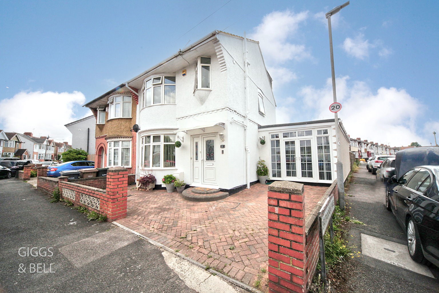 5 bed semi-detached house for sale in Nunnery Lane, Luton, LU3 