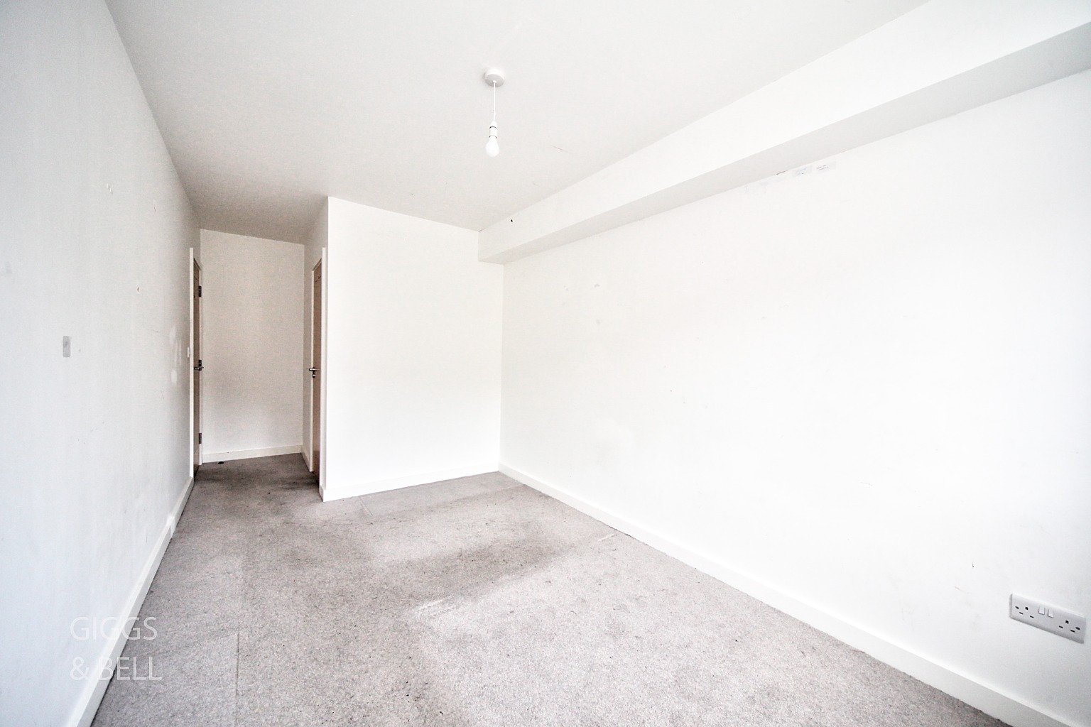 2 bed flat for sale in Ridgway Road, Luton 8