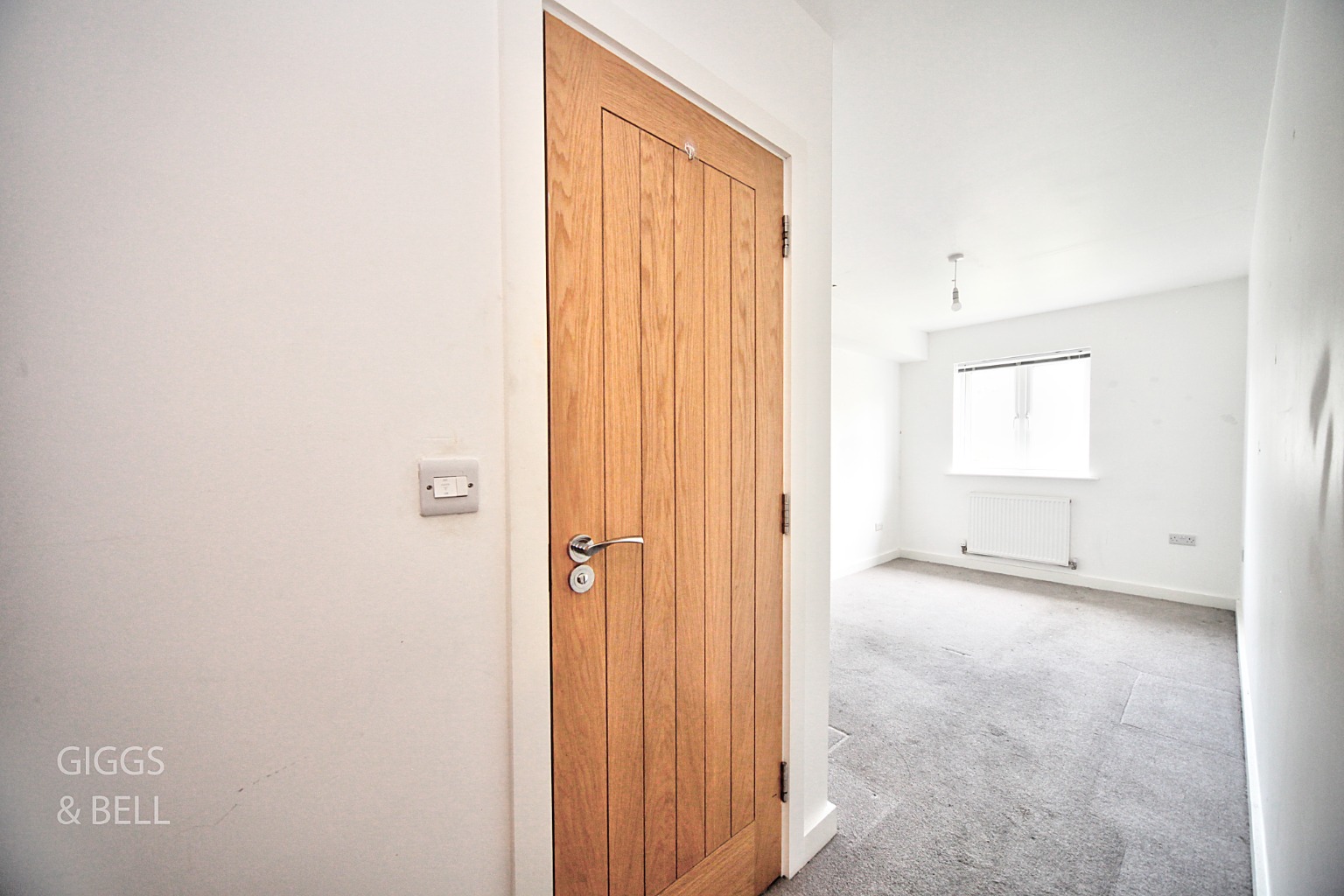 2 bed flat for sale in Ridgway Road, Luton  - Property Image 8