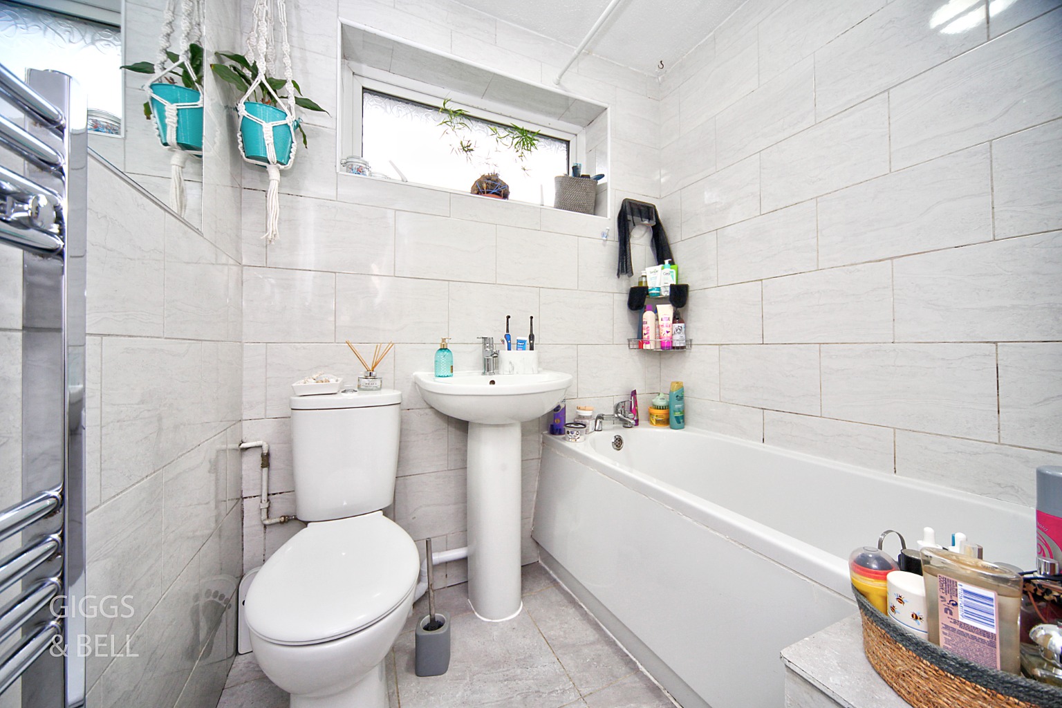 2 bed terraced house for sale in Telscombe Way, Luton 7