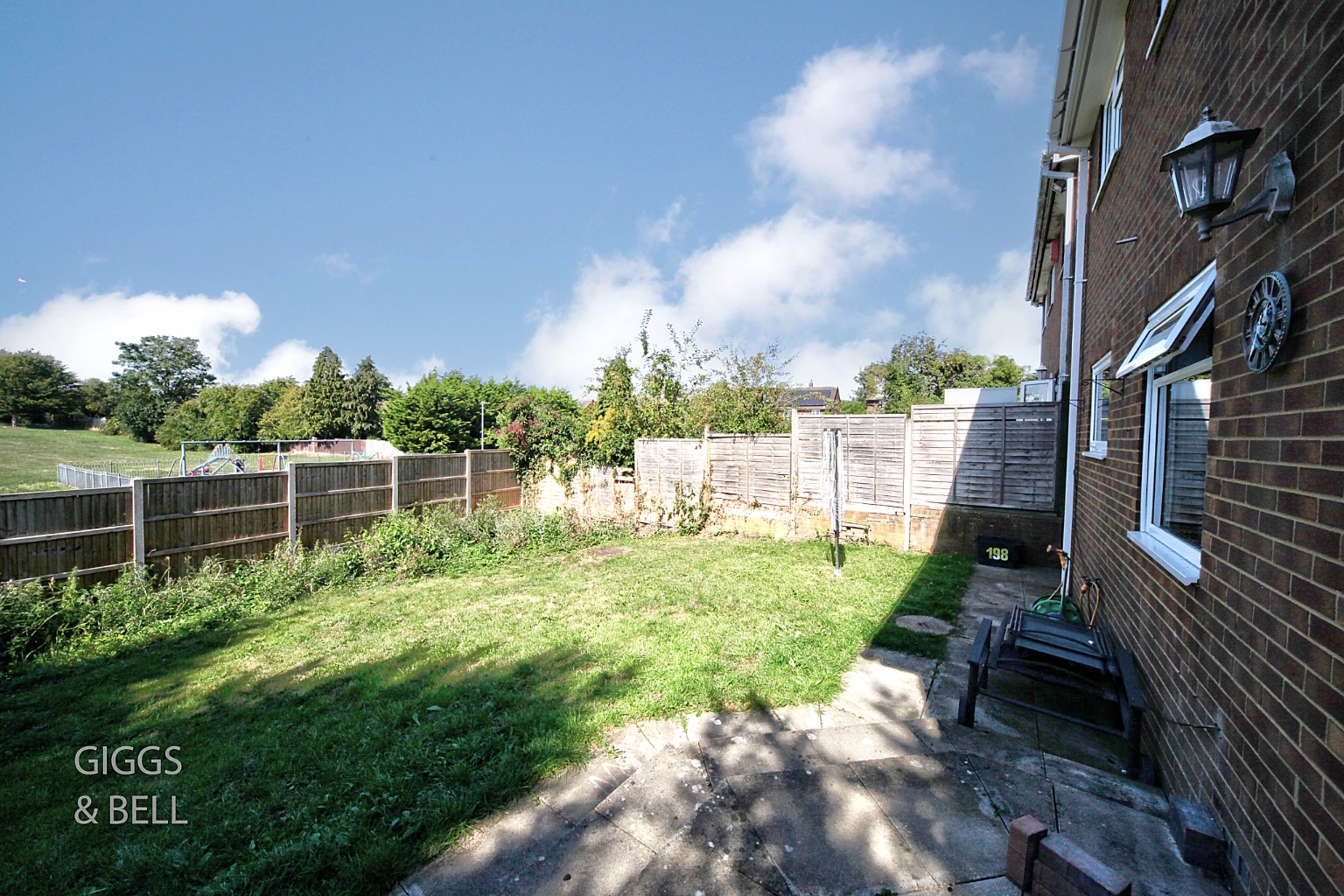 4 bed detached house for sale in Farley Hill, Luton 19