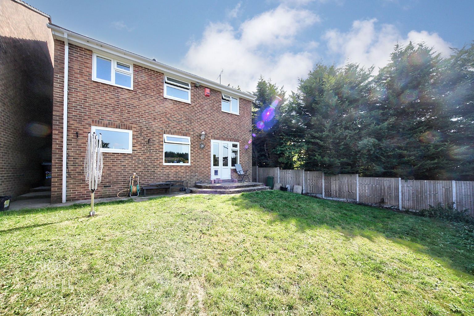 4 bed detached house for sale in Farley Hill, Luton 21