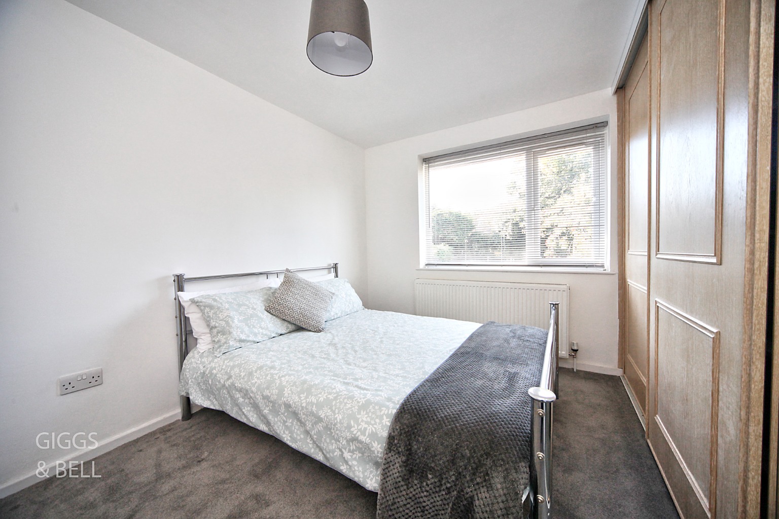 3 bed semi-detached house for sale in Hillary Crescent, Luton  - Property Image 14