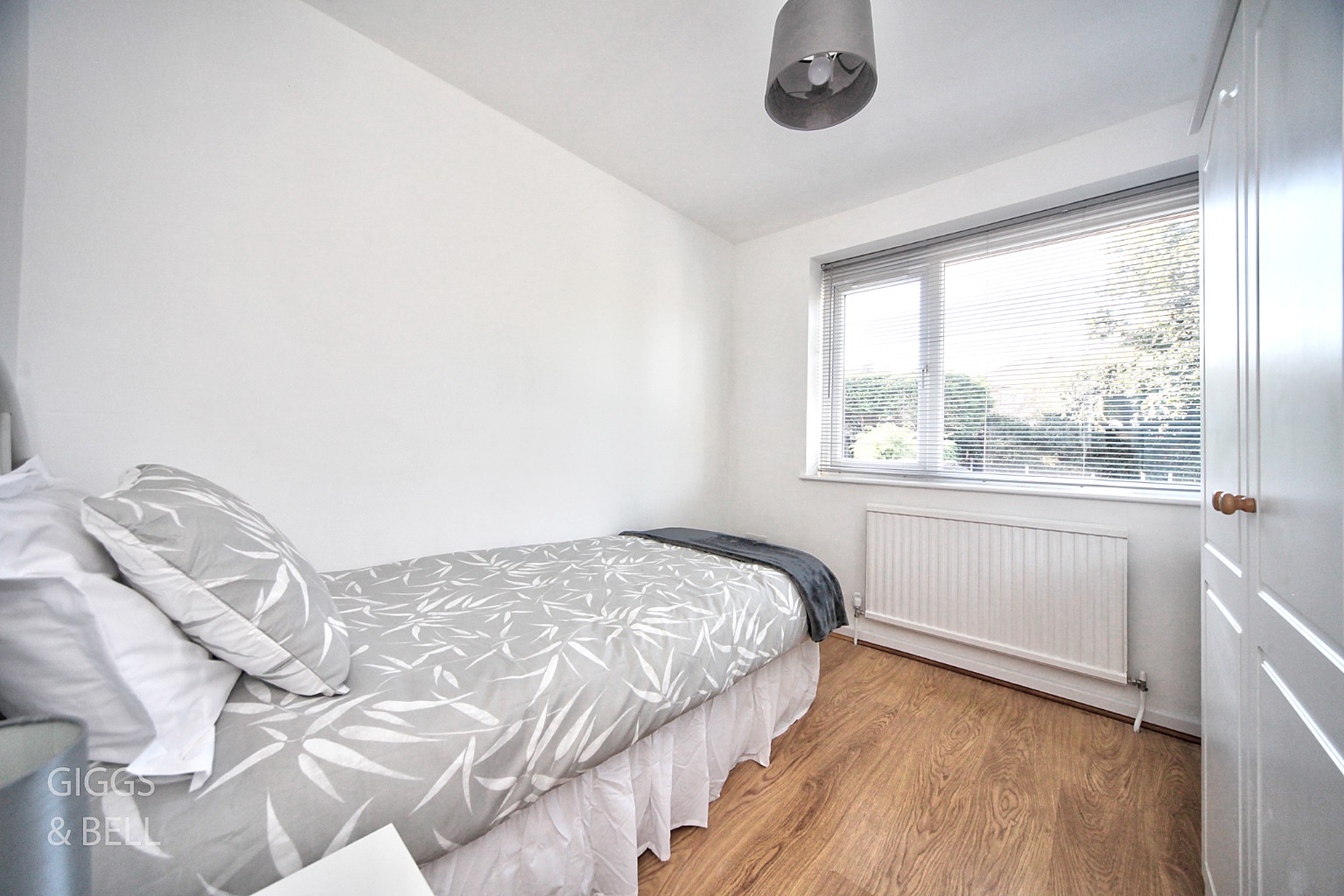 3 bed semi-detached house for sale in Hillary Crescent, Luton  - Property Image 15