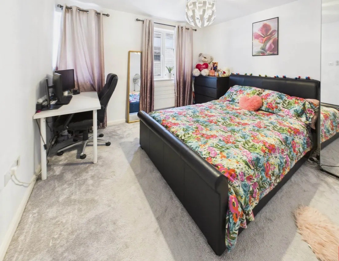 1 bed maisonette for sale in John Street, Luton 5