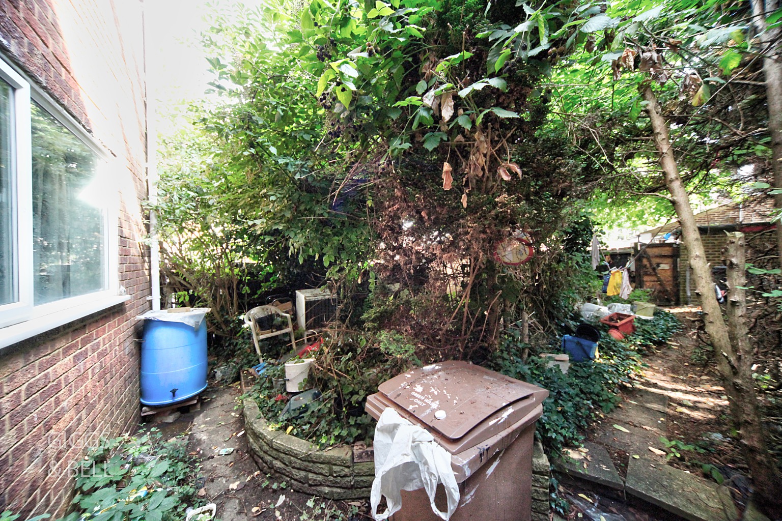 3 bed end of terrace house for sale in Wolston Close, Luton  - Property Image 6