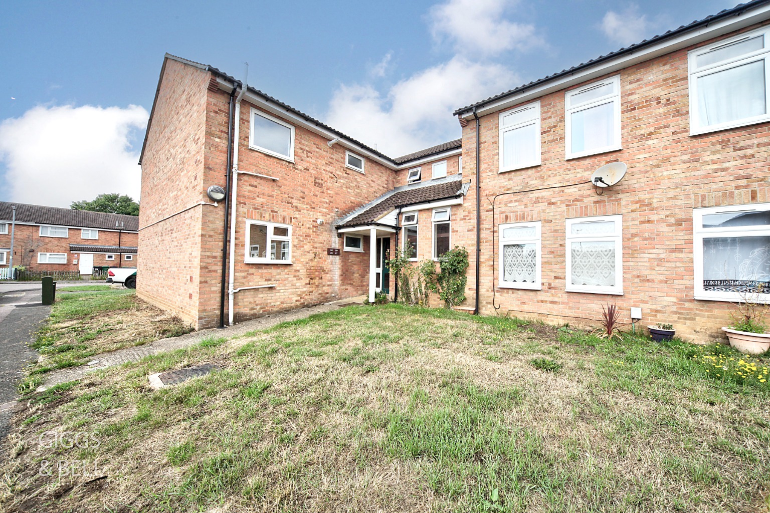 1 bed flat for sale in St Marks Close, Bedford  - Property Image 2