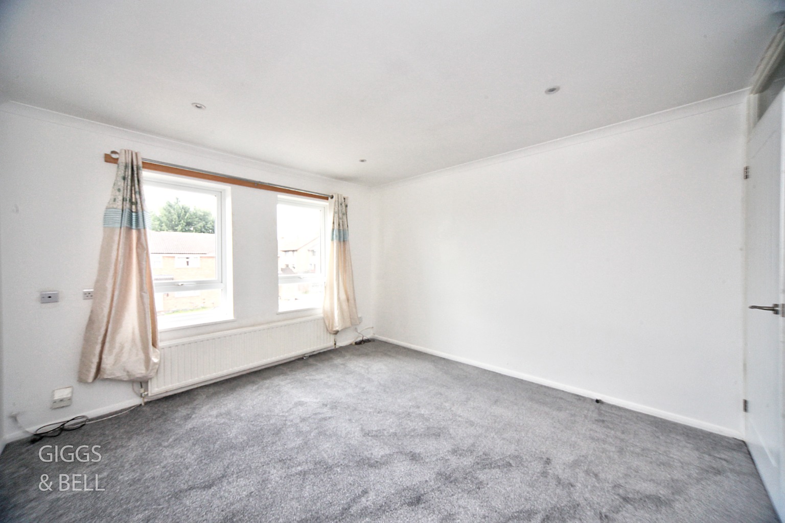 1 bed flat for sale in St Marks Close, Bedford 5