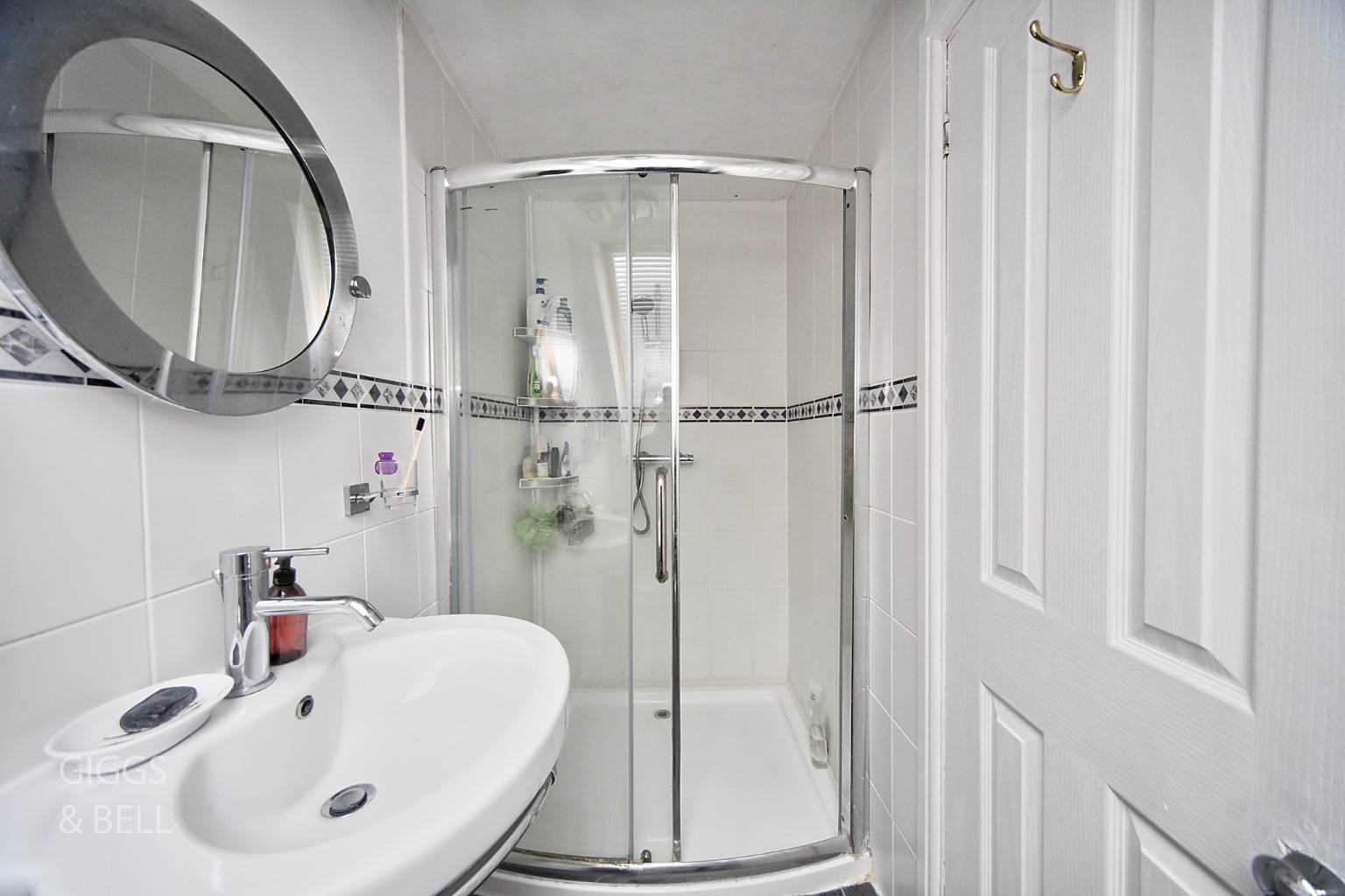 5 bed semi-detached house for sale in Wychwood Avenue, Luton 15