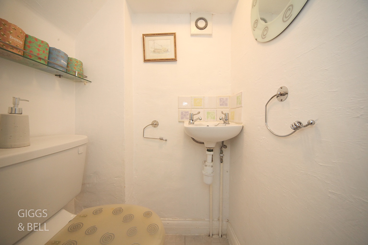 5 bed semi-detached house for sale in Wychwood Avenue, Luton 11