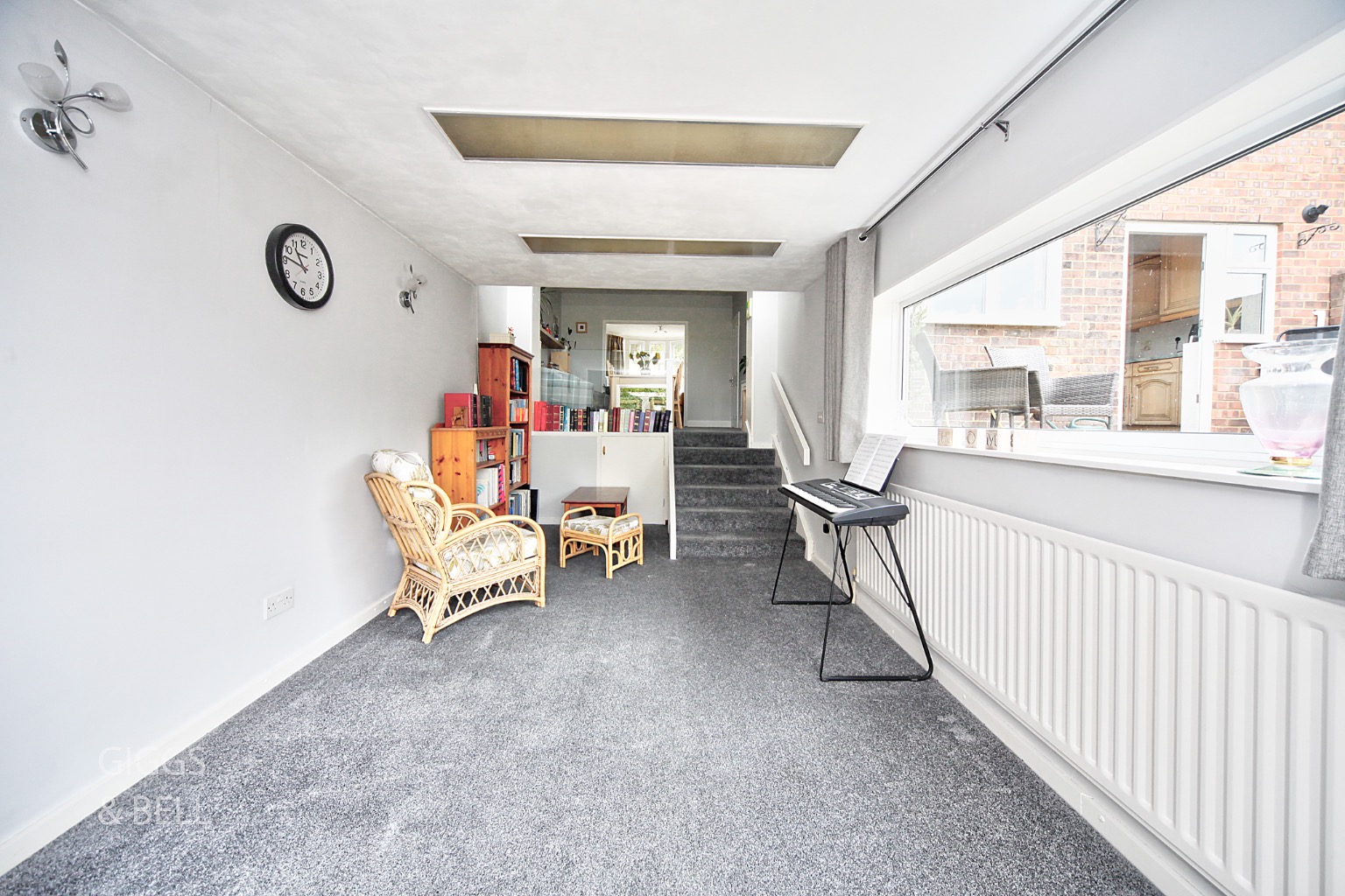 5 bed semi-detached house for sale in Wychwood Avenue, Luton  - Property Image 10