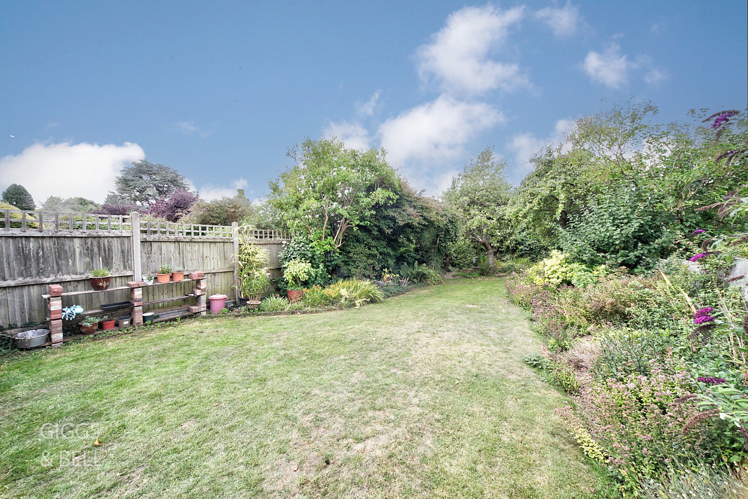 5 bed semi-detached house for sale in Wychwood Avenue, Luton 30