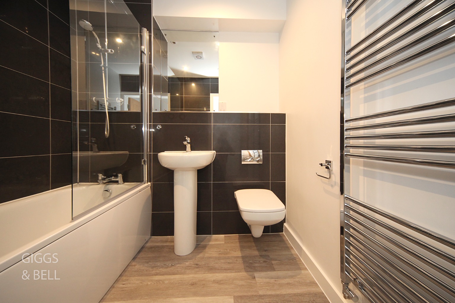 2 bed flat for sale in Ridgway Road, Luton 6