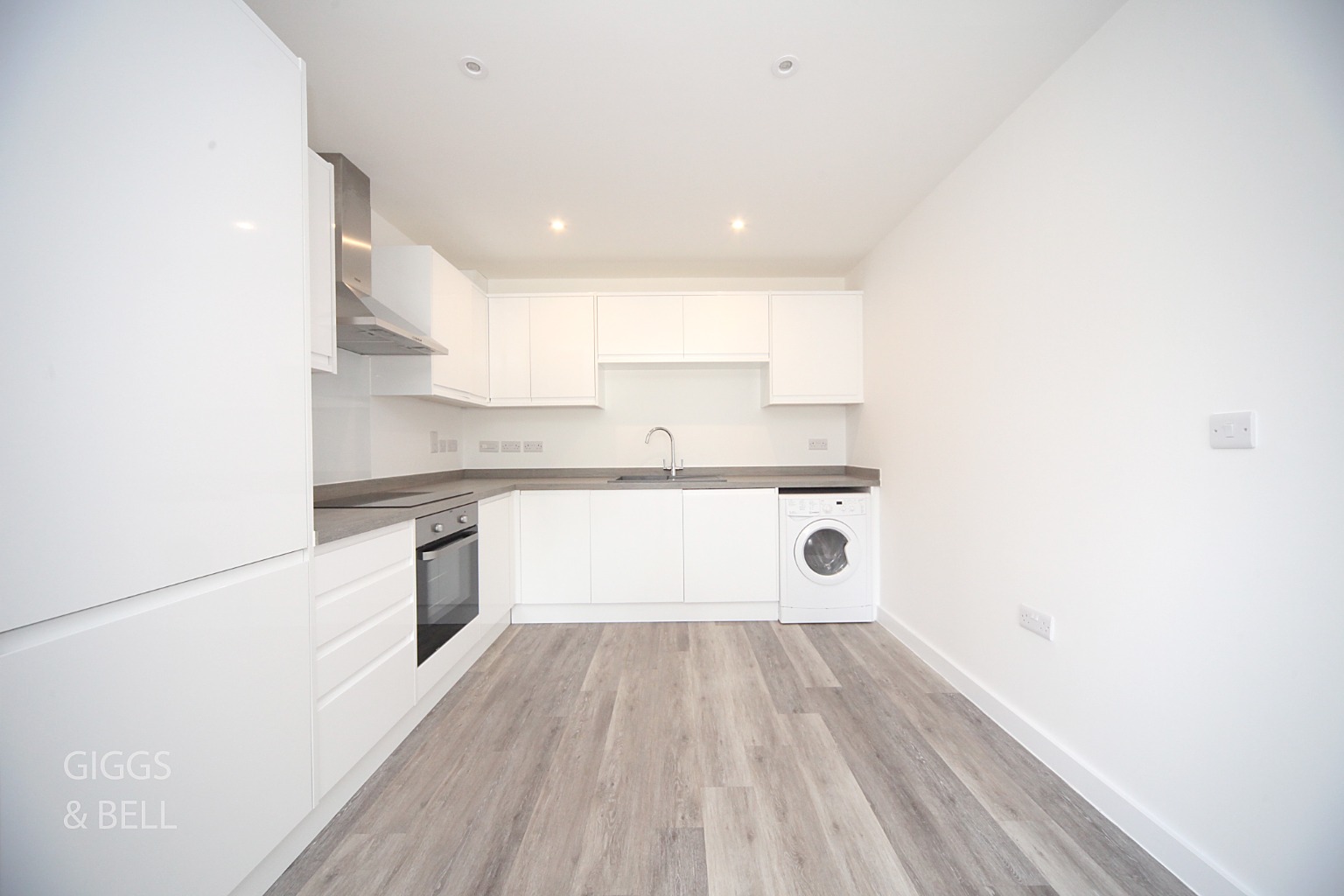 2 bed flat for sale in Ridgway Road, Luton 8