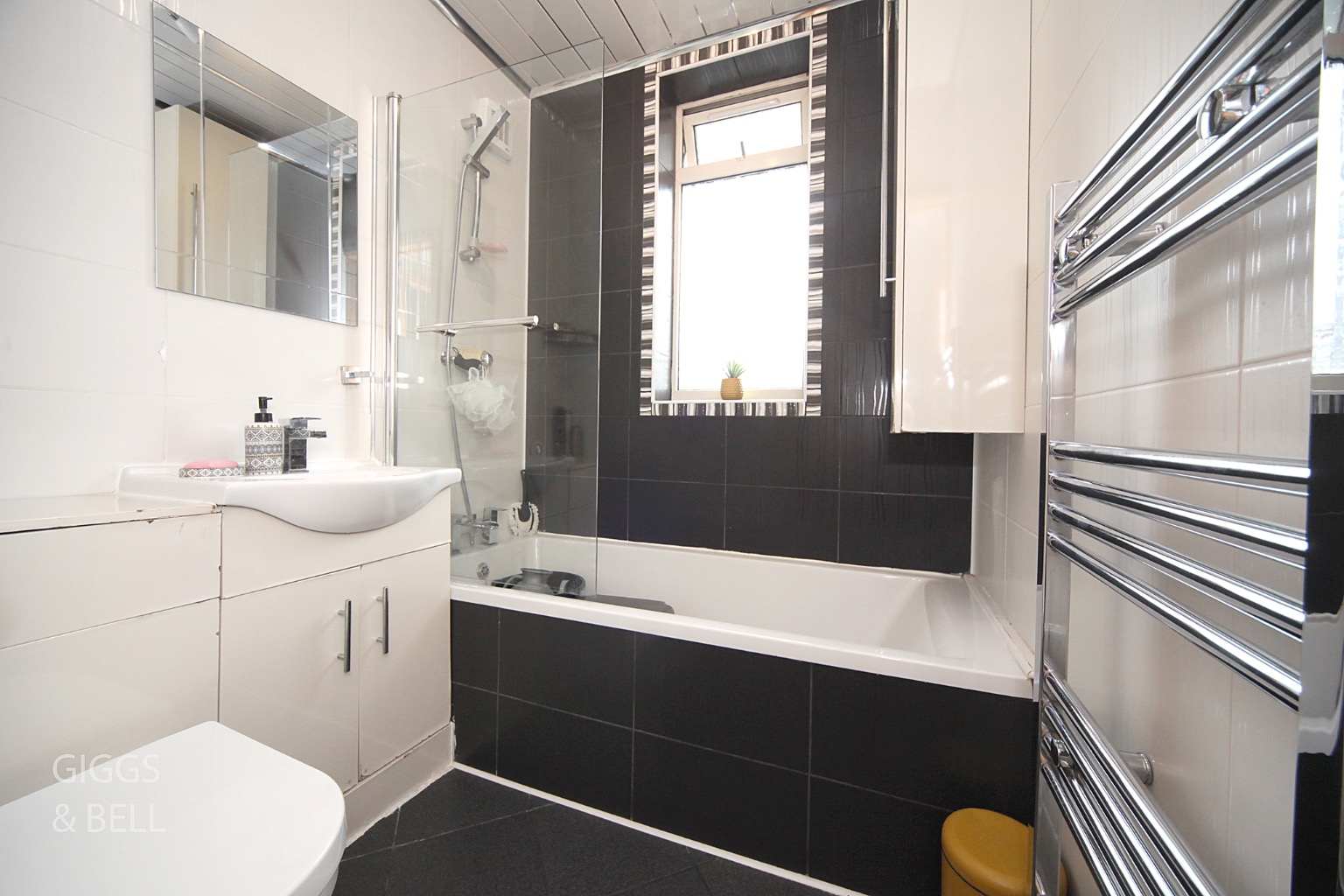 3 bed end of terrace house for sale in Nunnery Lane, Luton  - Property Image 8