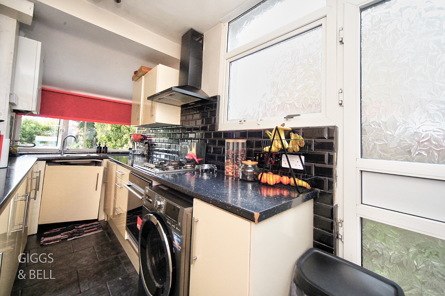 3 bed end of terrace house for sale in Nunnery Lane, Luton  - Property Image 7