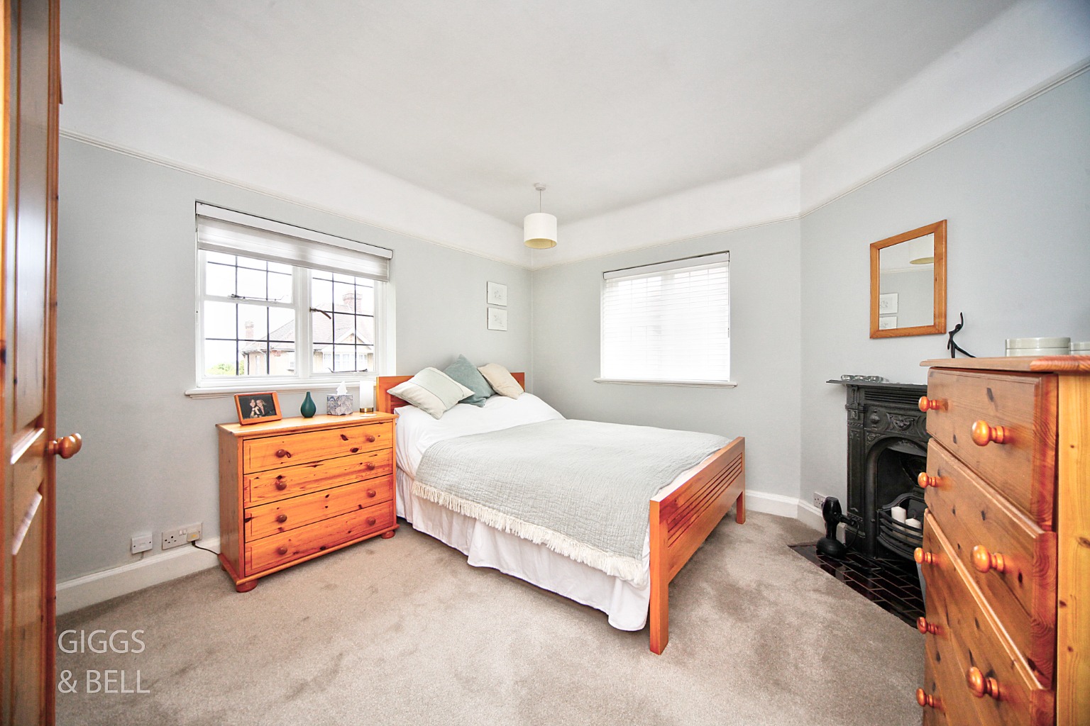 3 bed detached house for sale in Whitehill Avenue, Luton 18